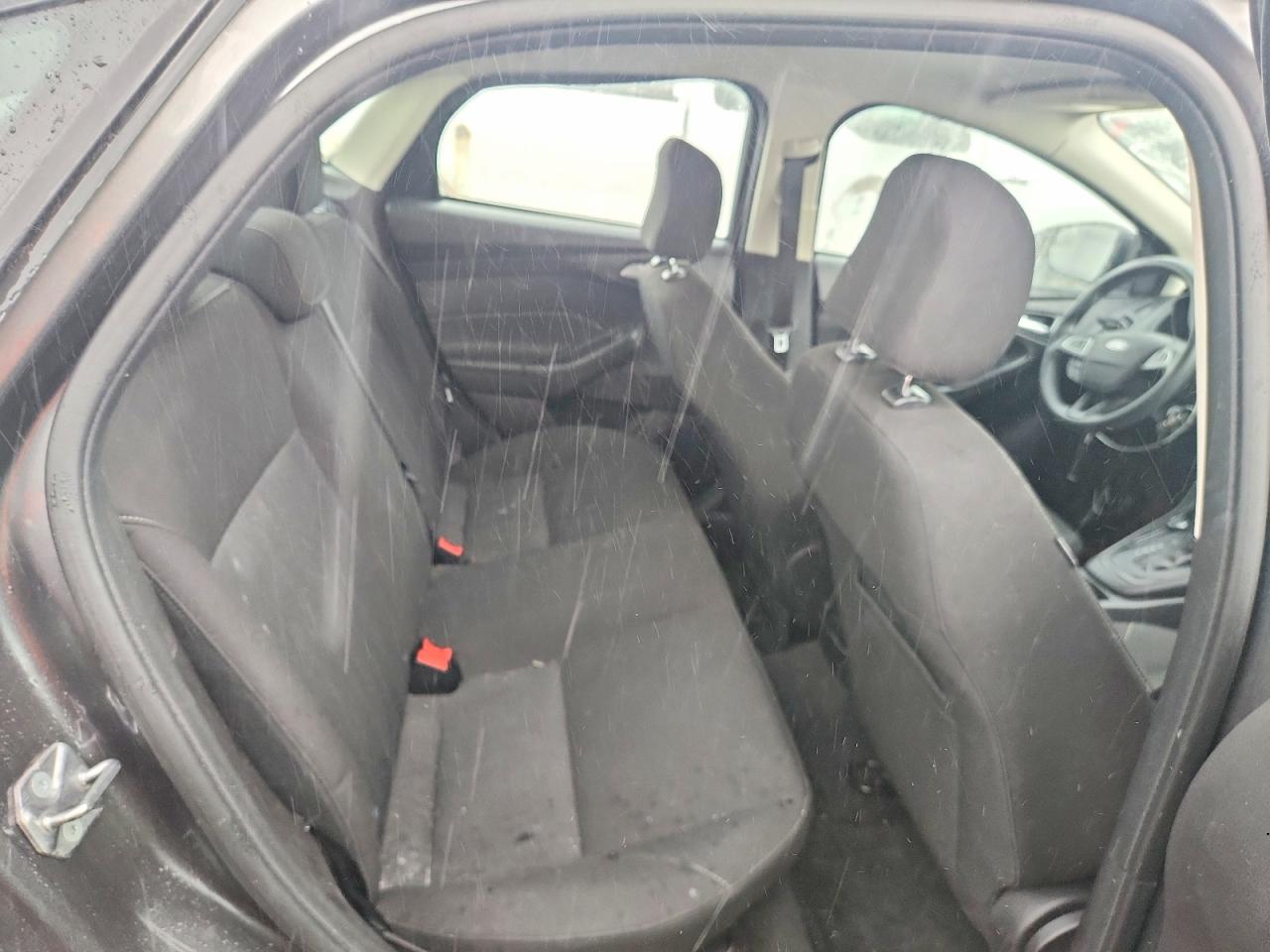 2015 Ford Focus Se Gray vin: 1FADP3F22FL216663