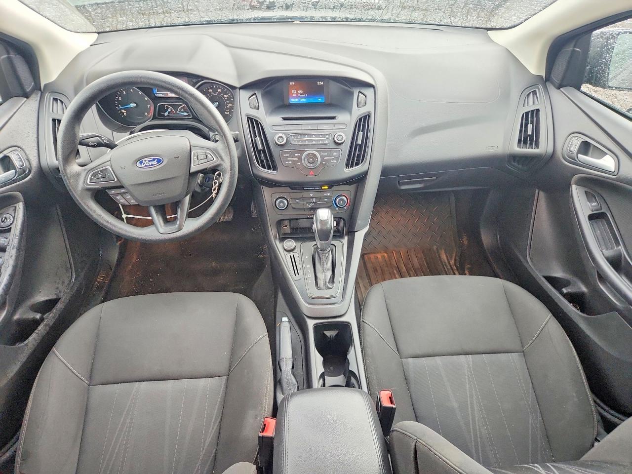 2015 Ford Focus Se Gray vin: 1FADP3F22FL216663