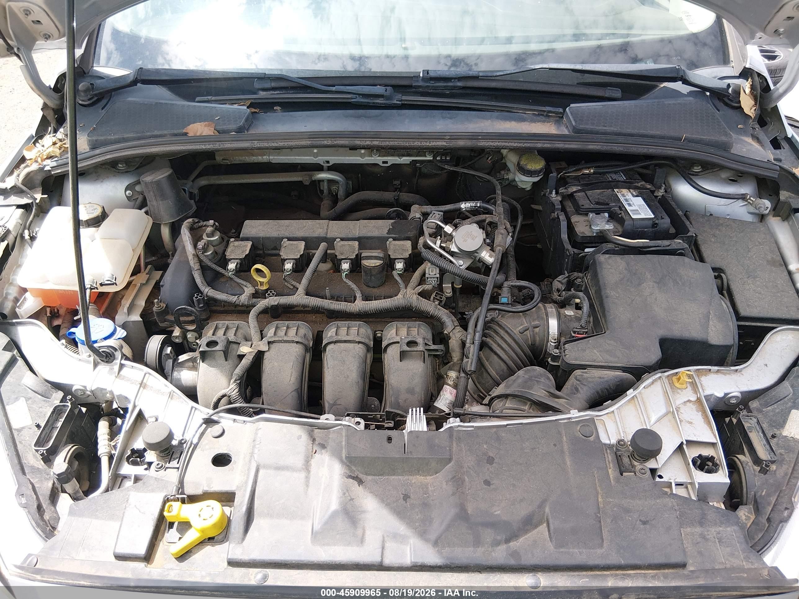 2015 Ford Focus Se Серебряный vin: 1FADP3F22FL221586