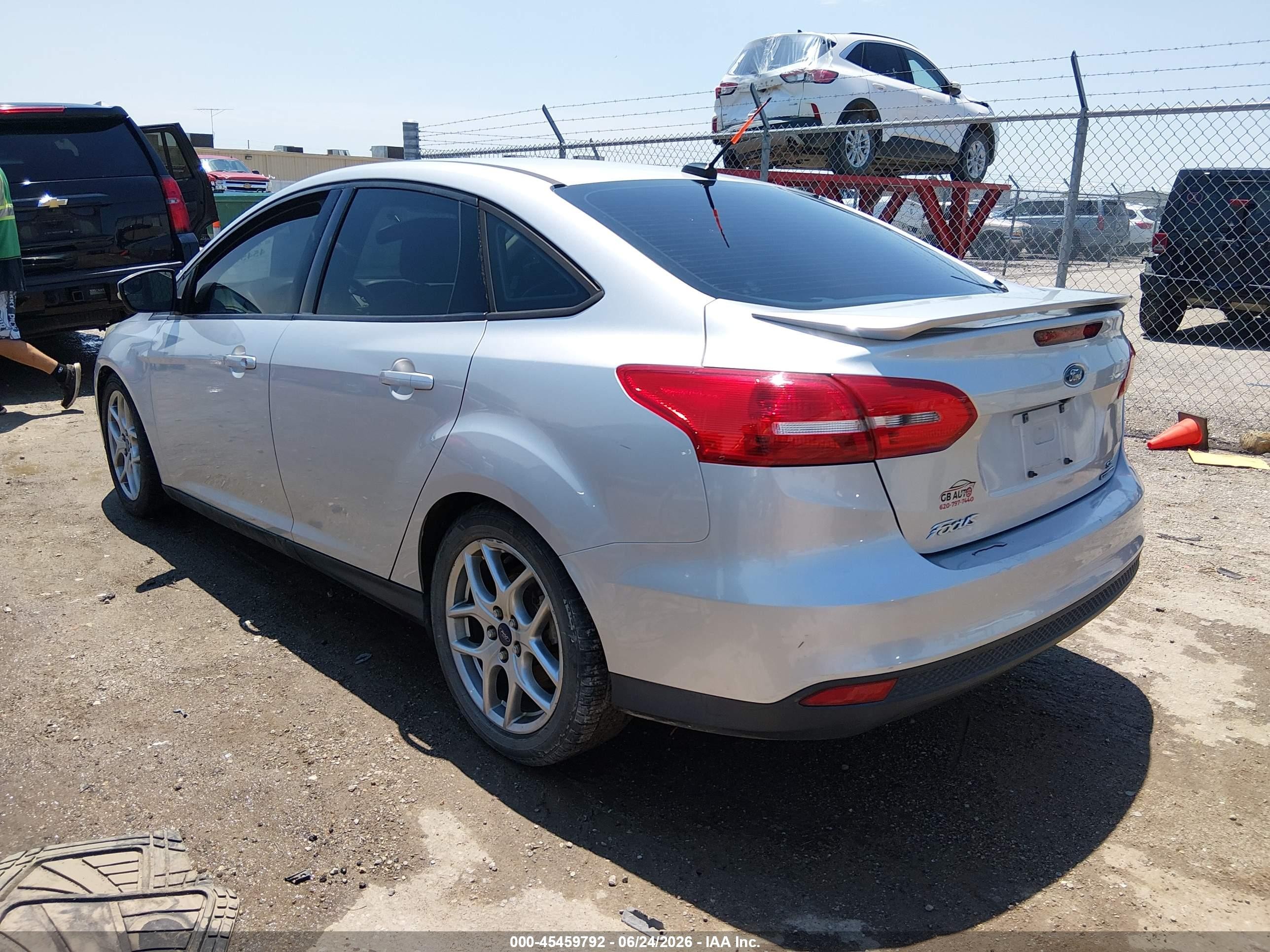 2015 Ford Focus Se Silver vin: 1FADP3F22FL255415