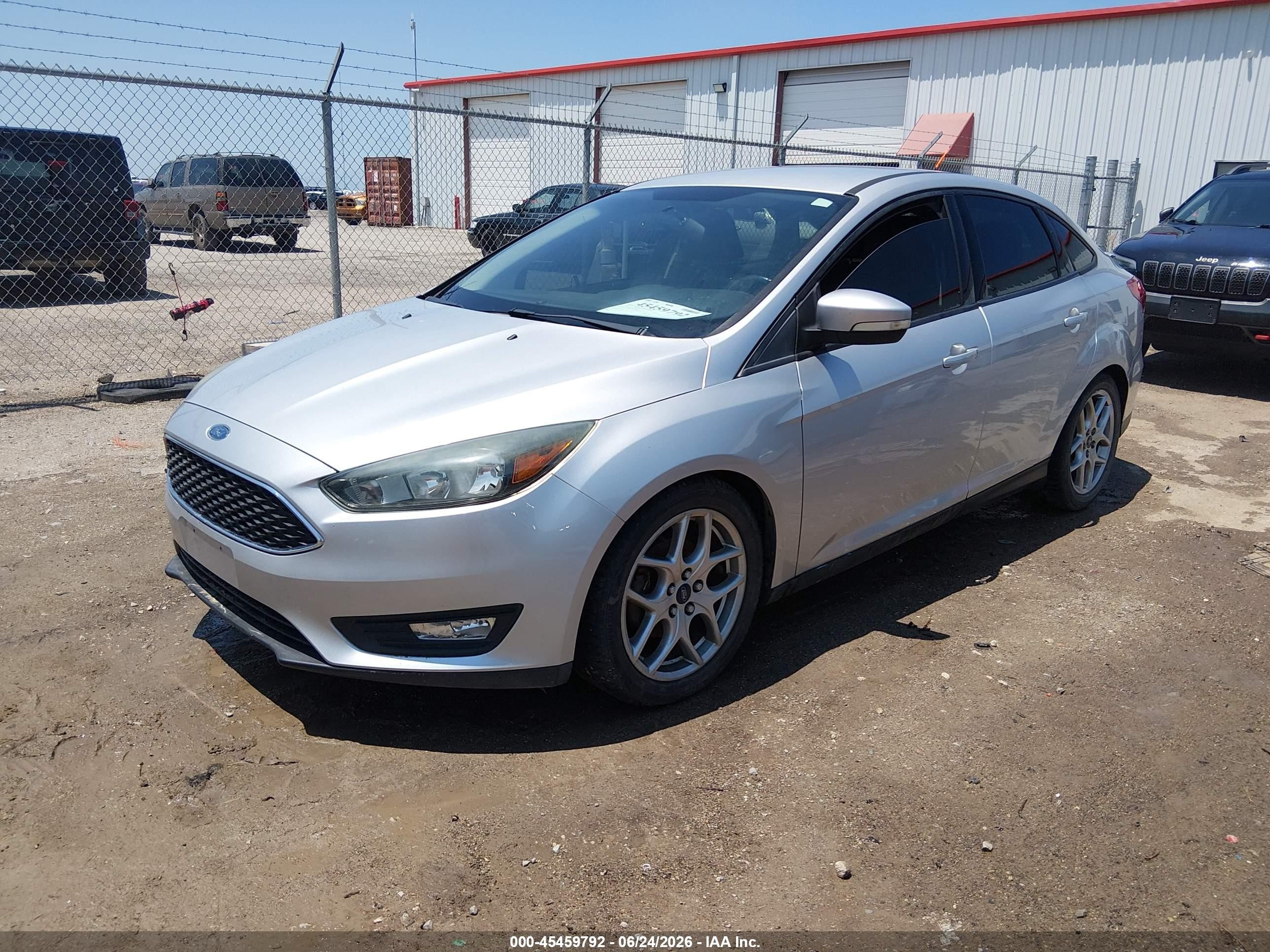 2015 Ford Focus Se Silver vin: 1FADP3F22FL255415