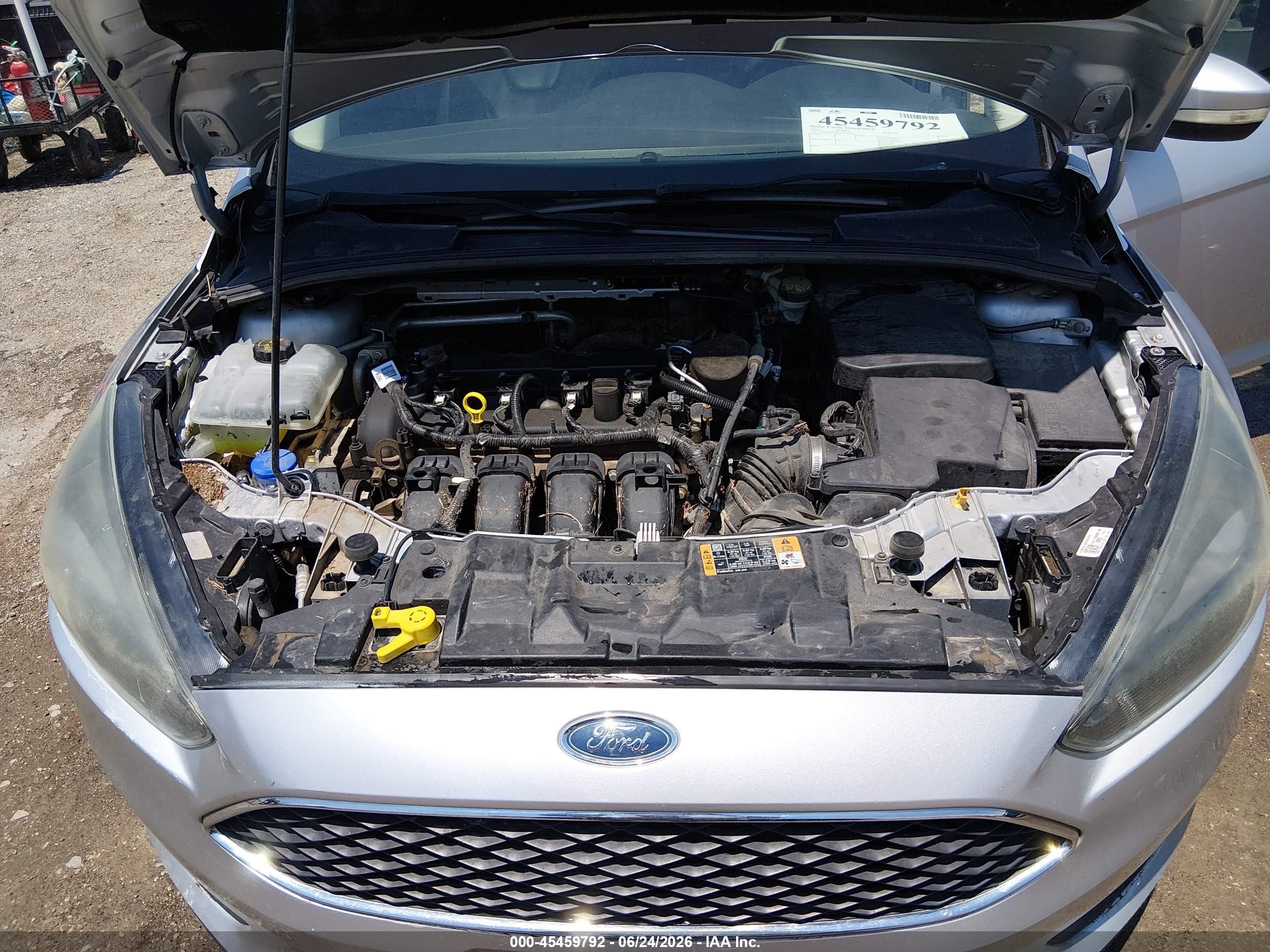 2015 Ford Focus Se Silver vin: 1FADP3F22FL255415