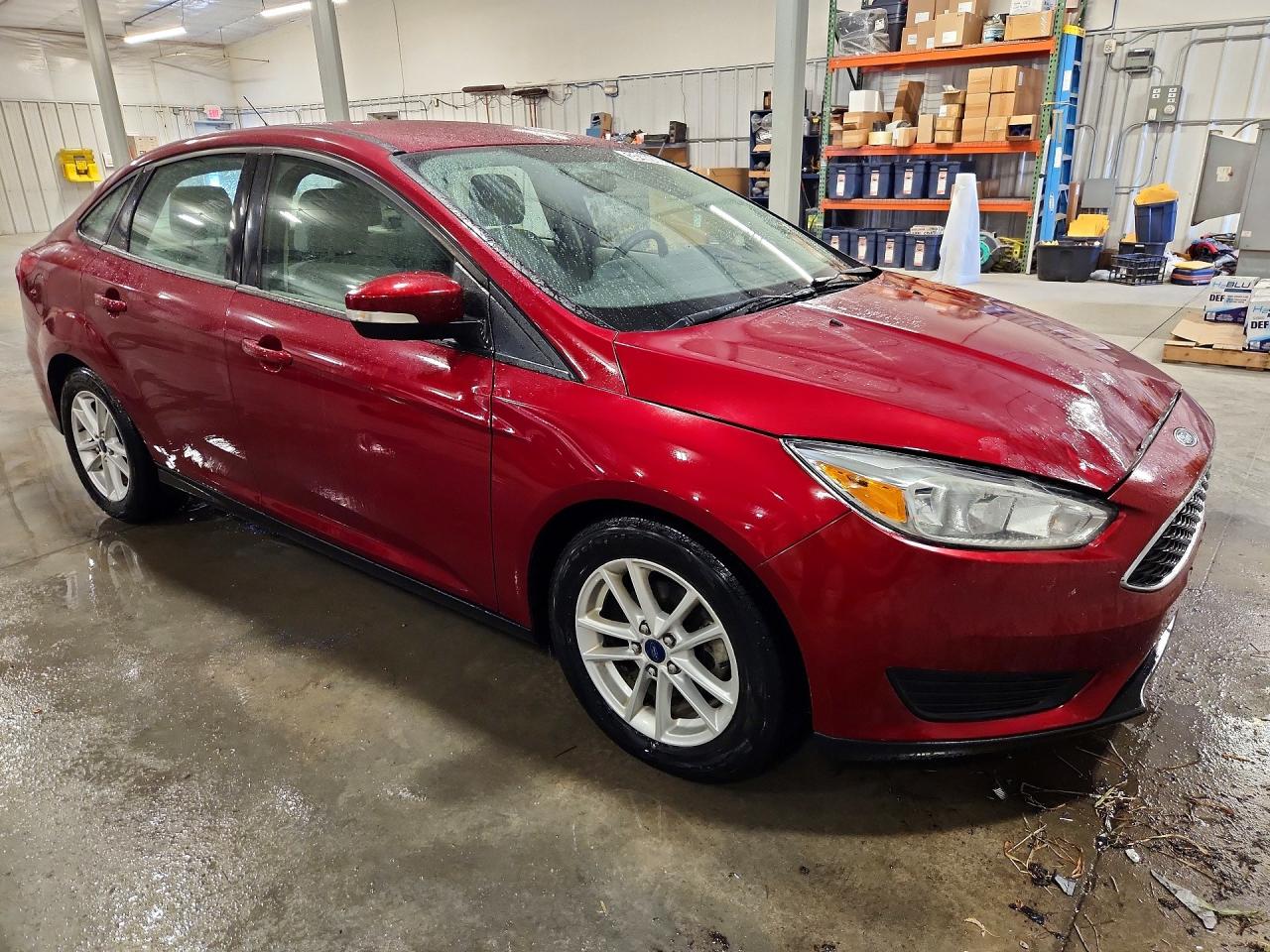 2015 Ford Focus Se Maroon vin: 1FADP3F22FL255995