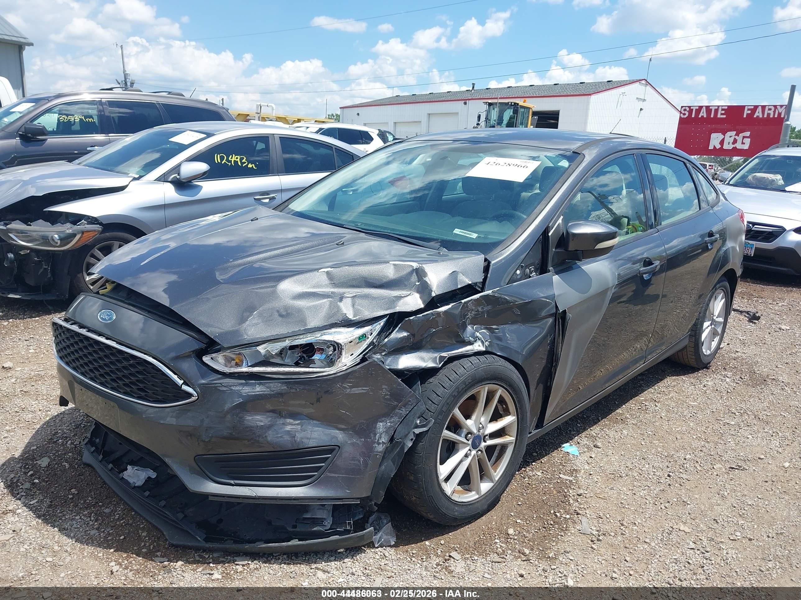 2015 Ford Focus Se Gray vin: 1FADP3F22FL280475