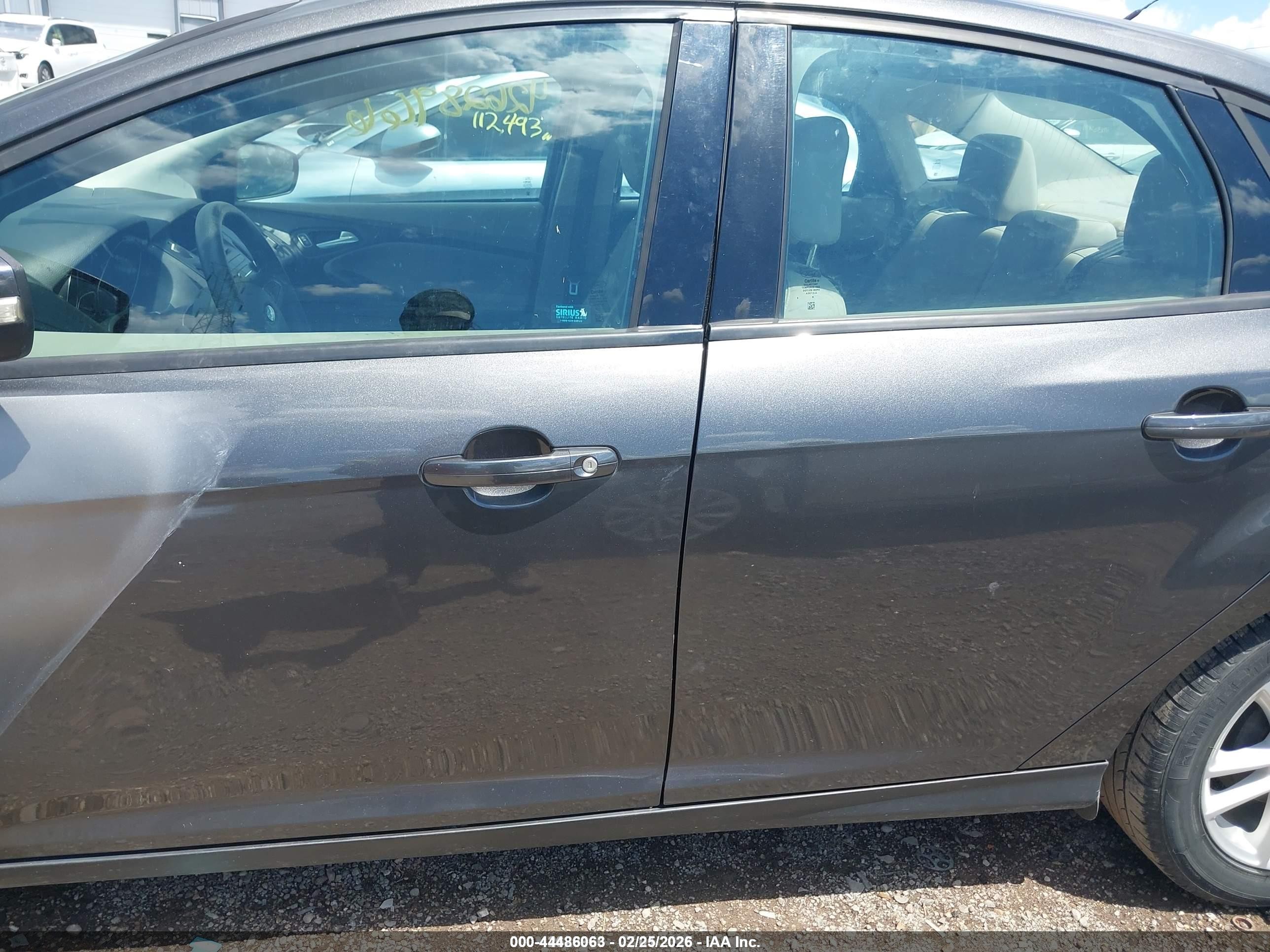 2015 Ford Focus Se Gray vin: 1FADP3F22FL280475