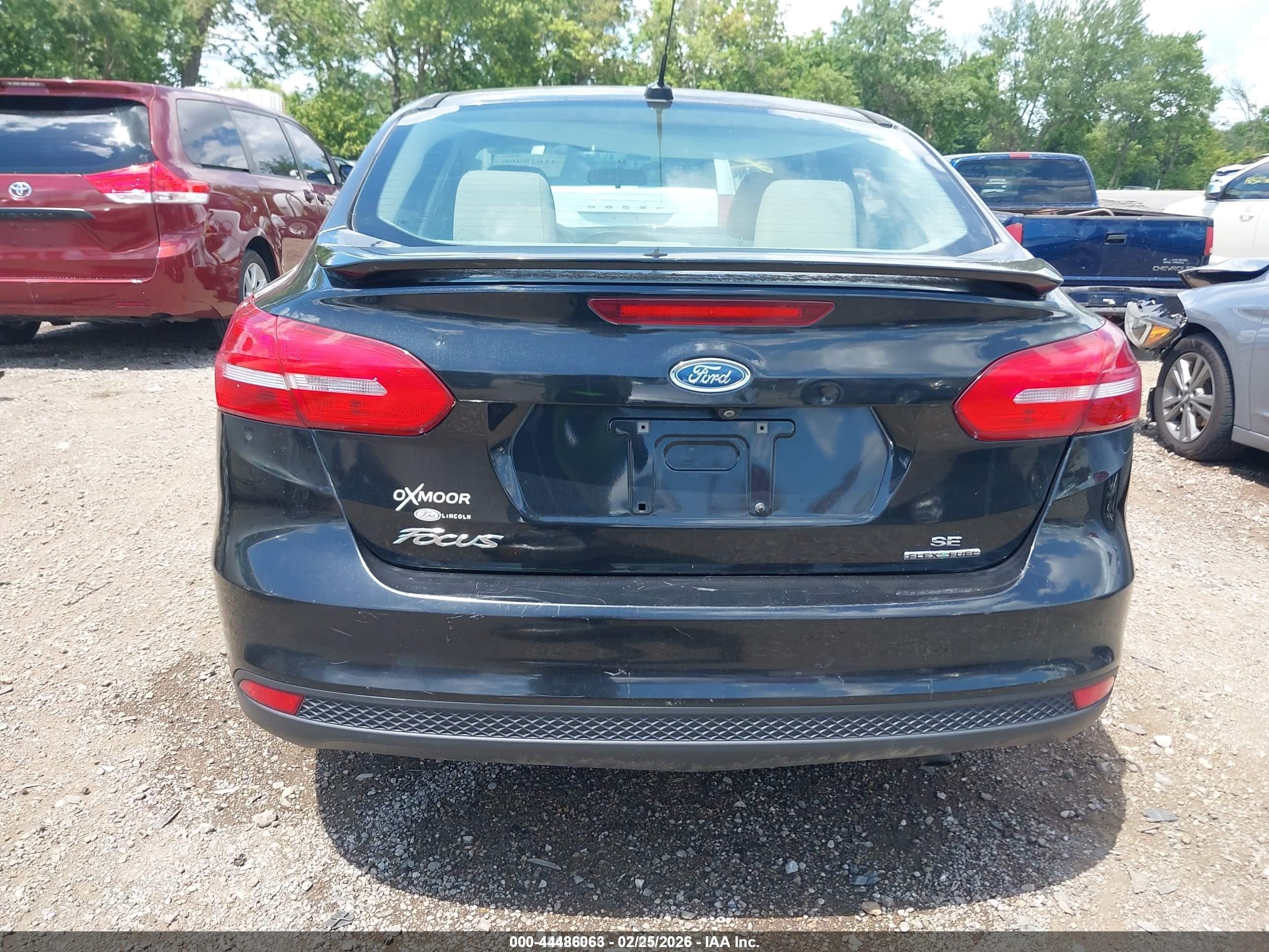 2015 Ford Focus Se Gray vin: 1FADP3F22FL280475