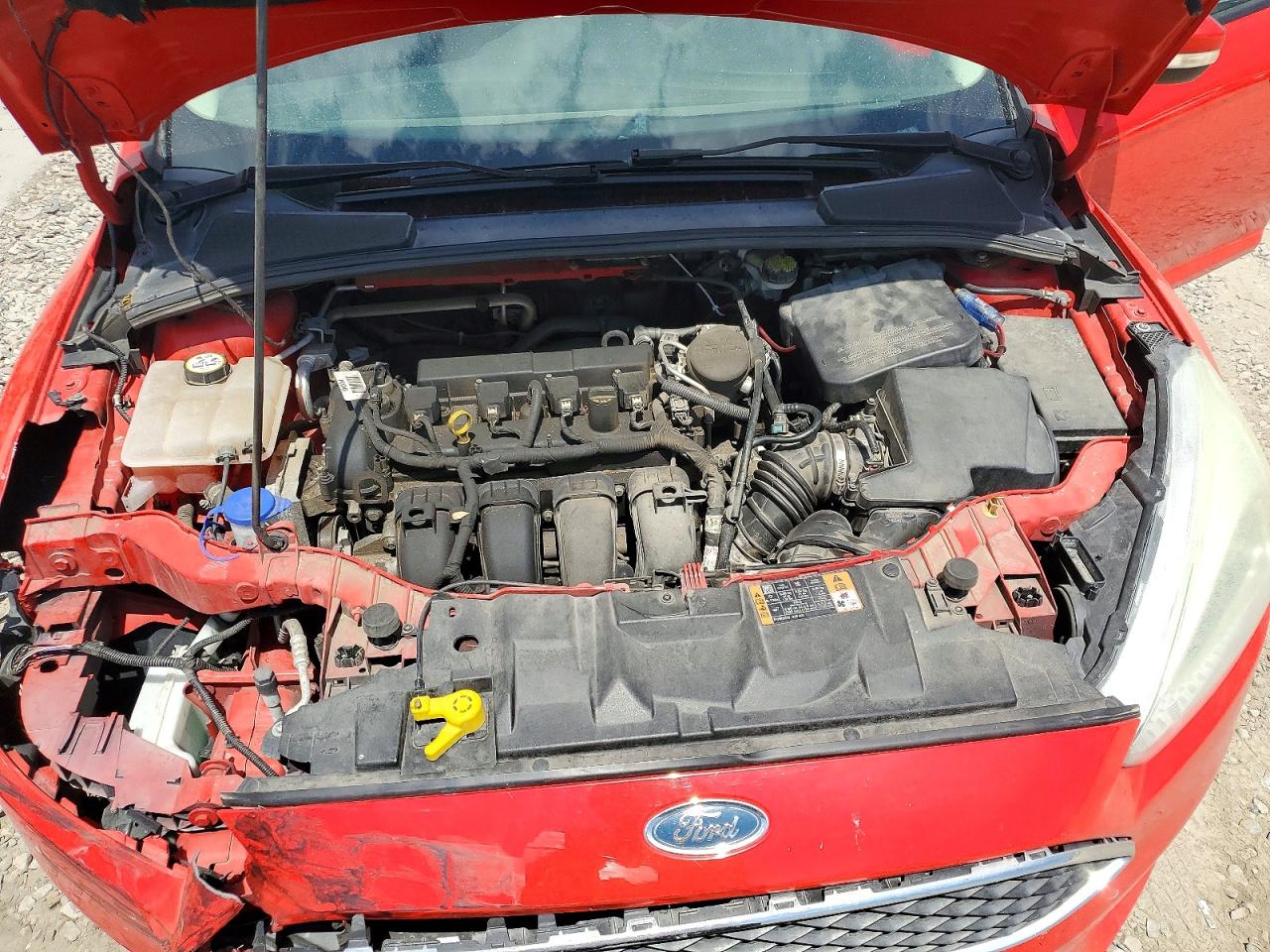 2015 Ford Focus Se Red vin: 1FADP3F22FL281139