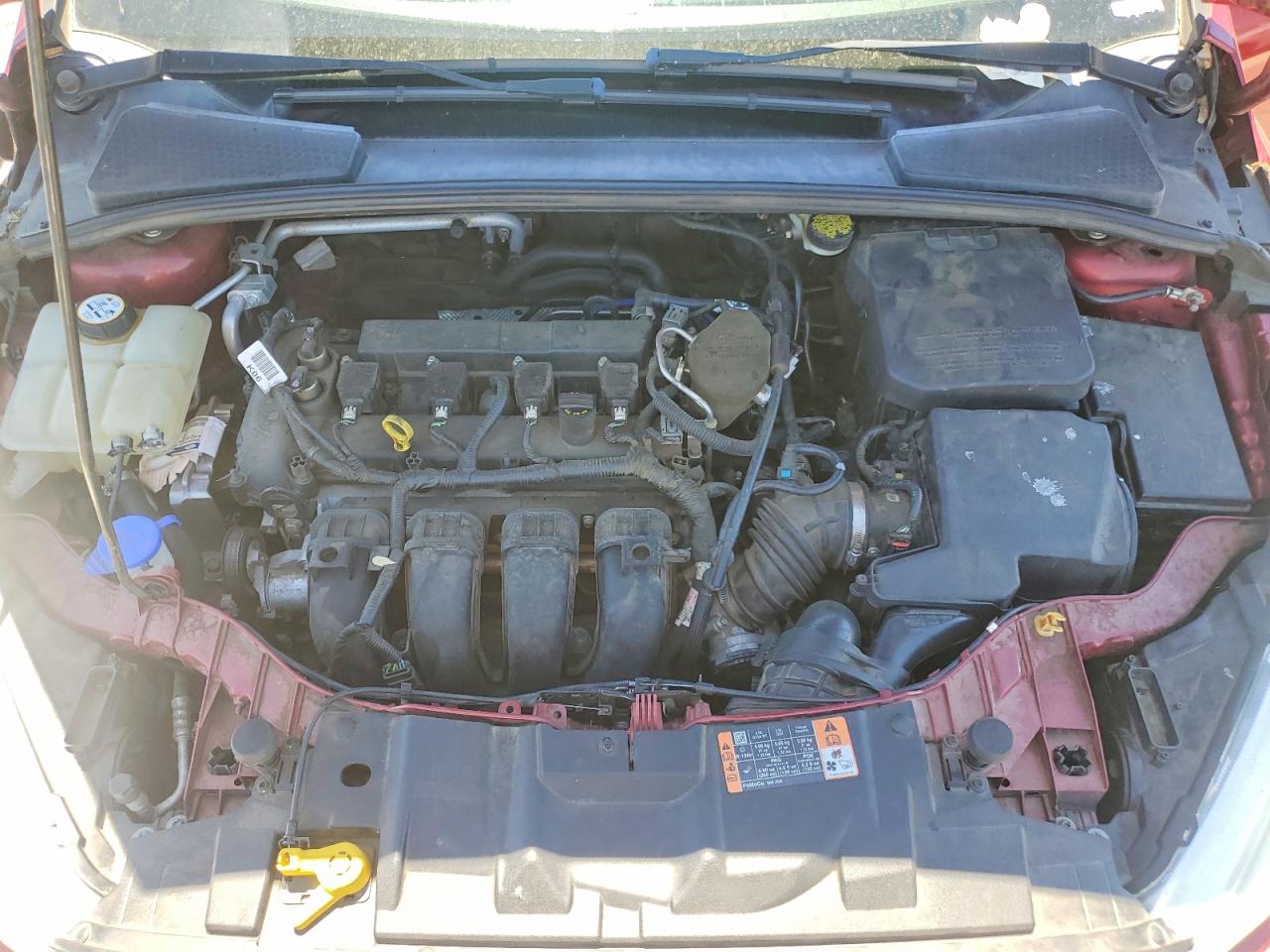 2015 Ford Focus Se Red vin: 1FADP3F22FL281142