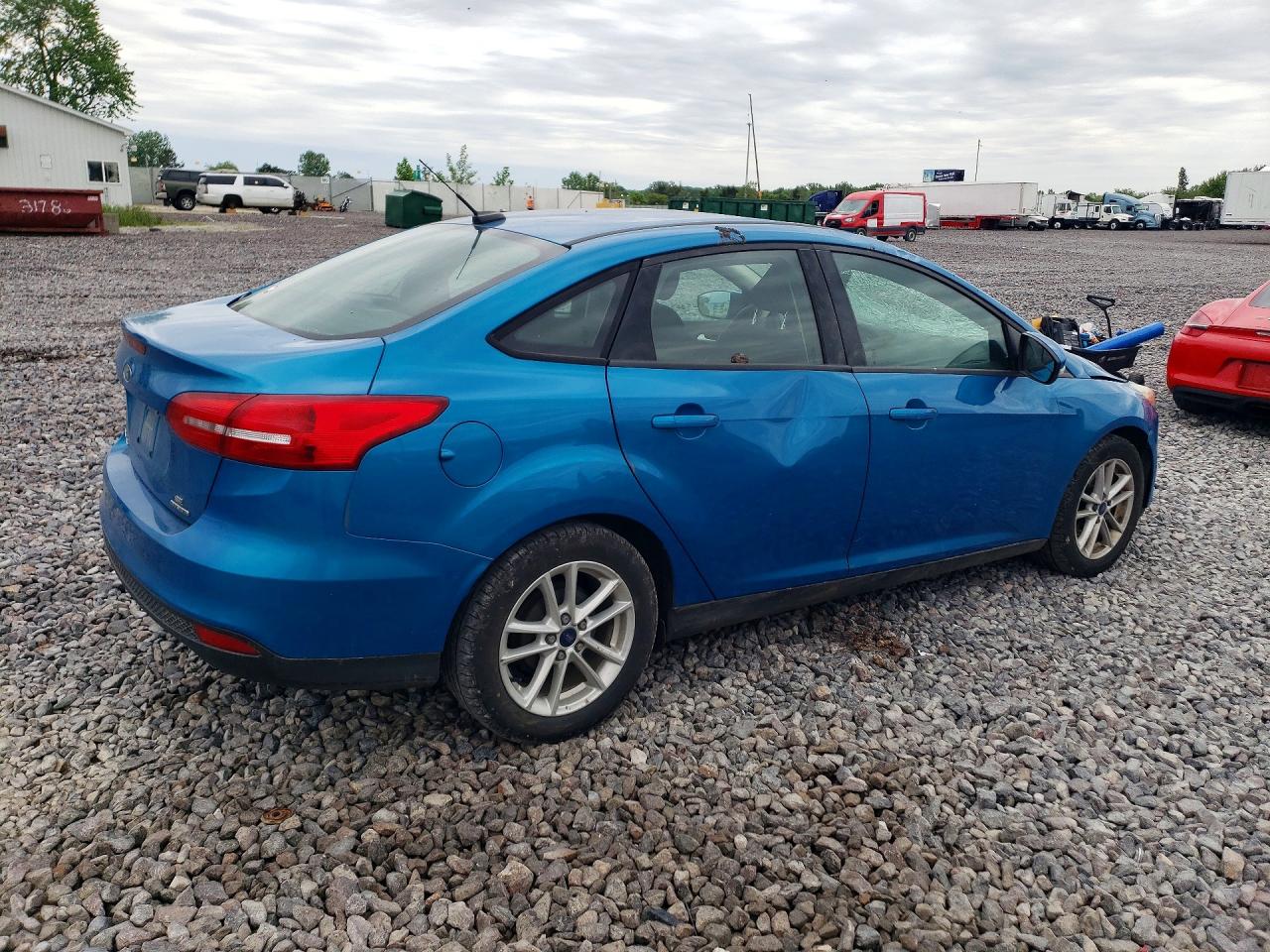 2015 Ford Focus Se Blue vin: 1FADP3F22FL295607
