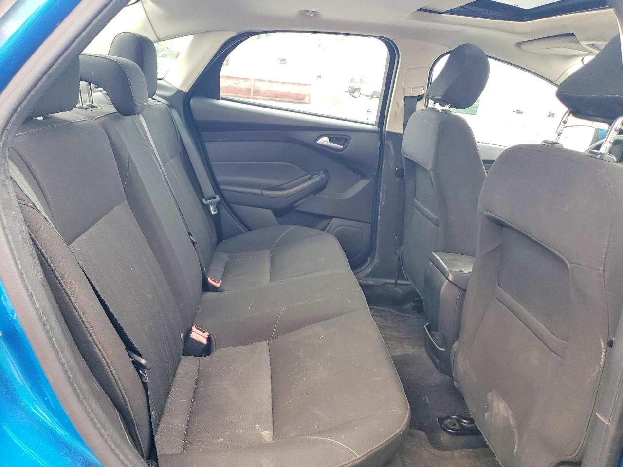 2015 Ford Focus Se Blue vin: 1FADP3F22FL295607