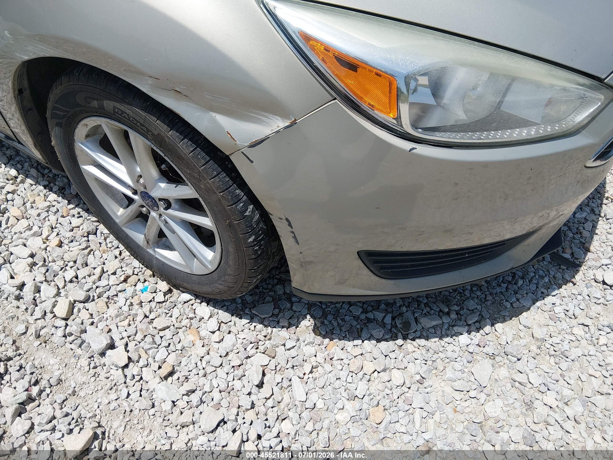 2015 Ford Focus Se Gold vin: 1FADP3F22FL307772