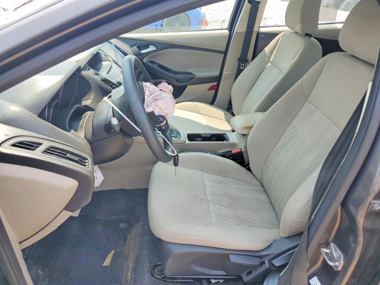 2015 Ford Focus Se Серый vin: 1FADP3F22FL340853