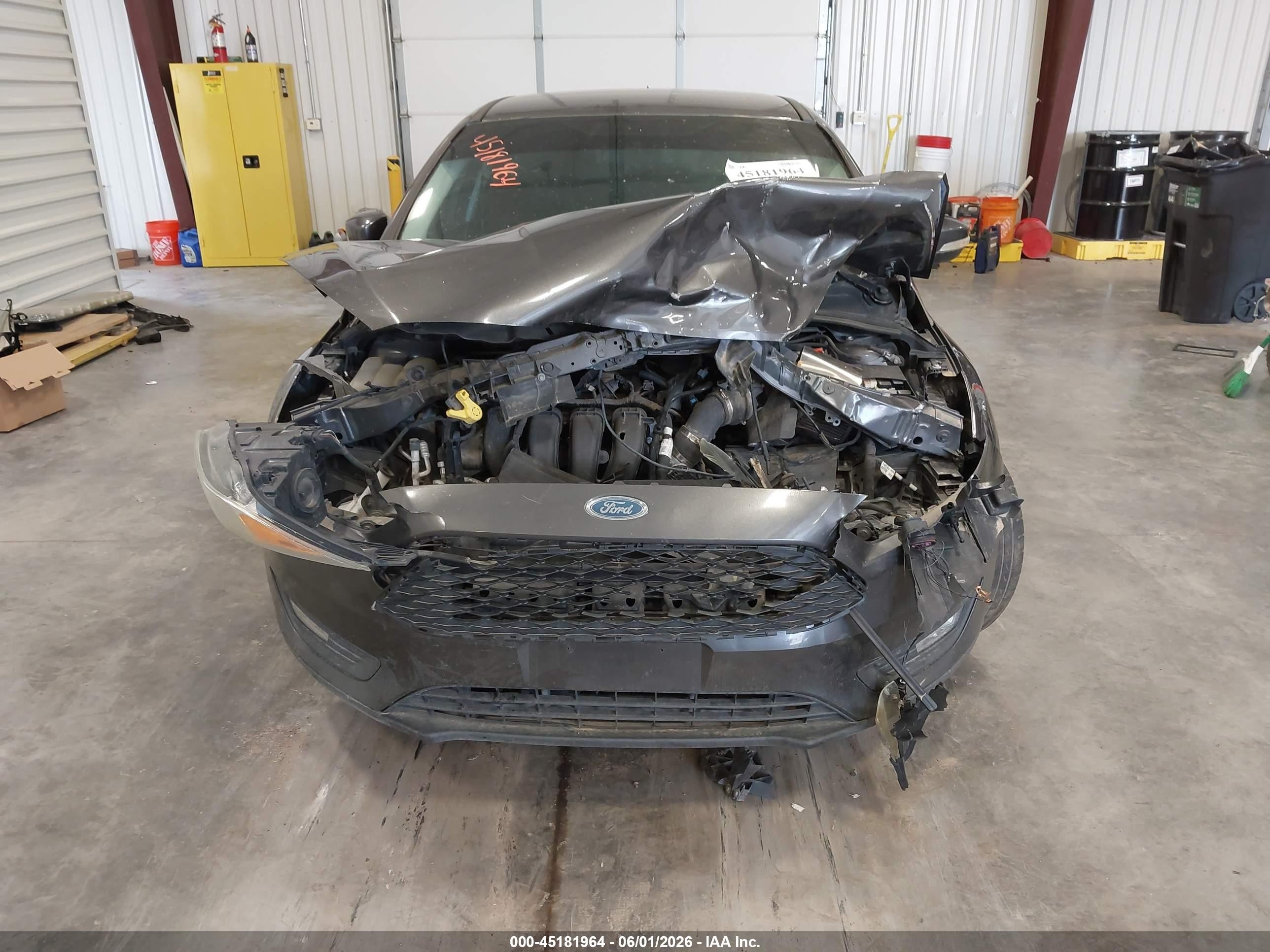 2015 Ford Focus Se Gray vin: 1FADP3F22FL342456