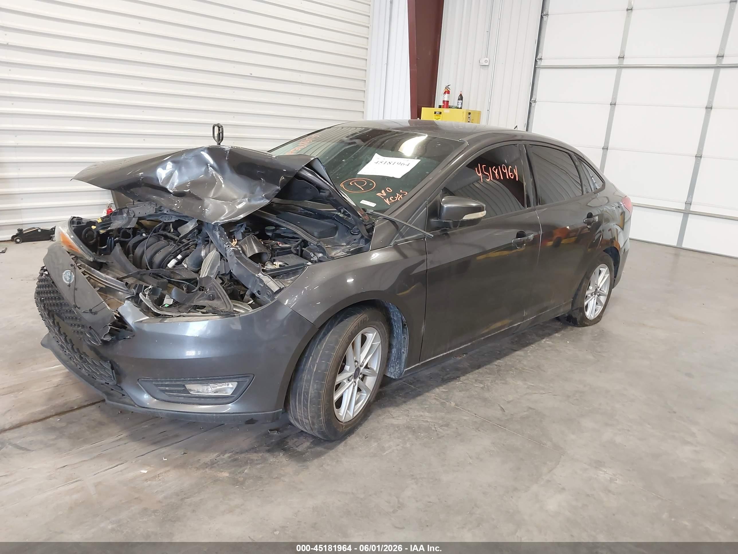 2015 Ford Focus Se Gray vin: 1FADP3F22FL342456