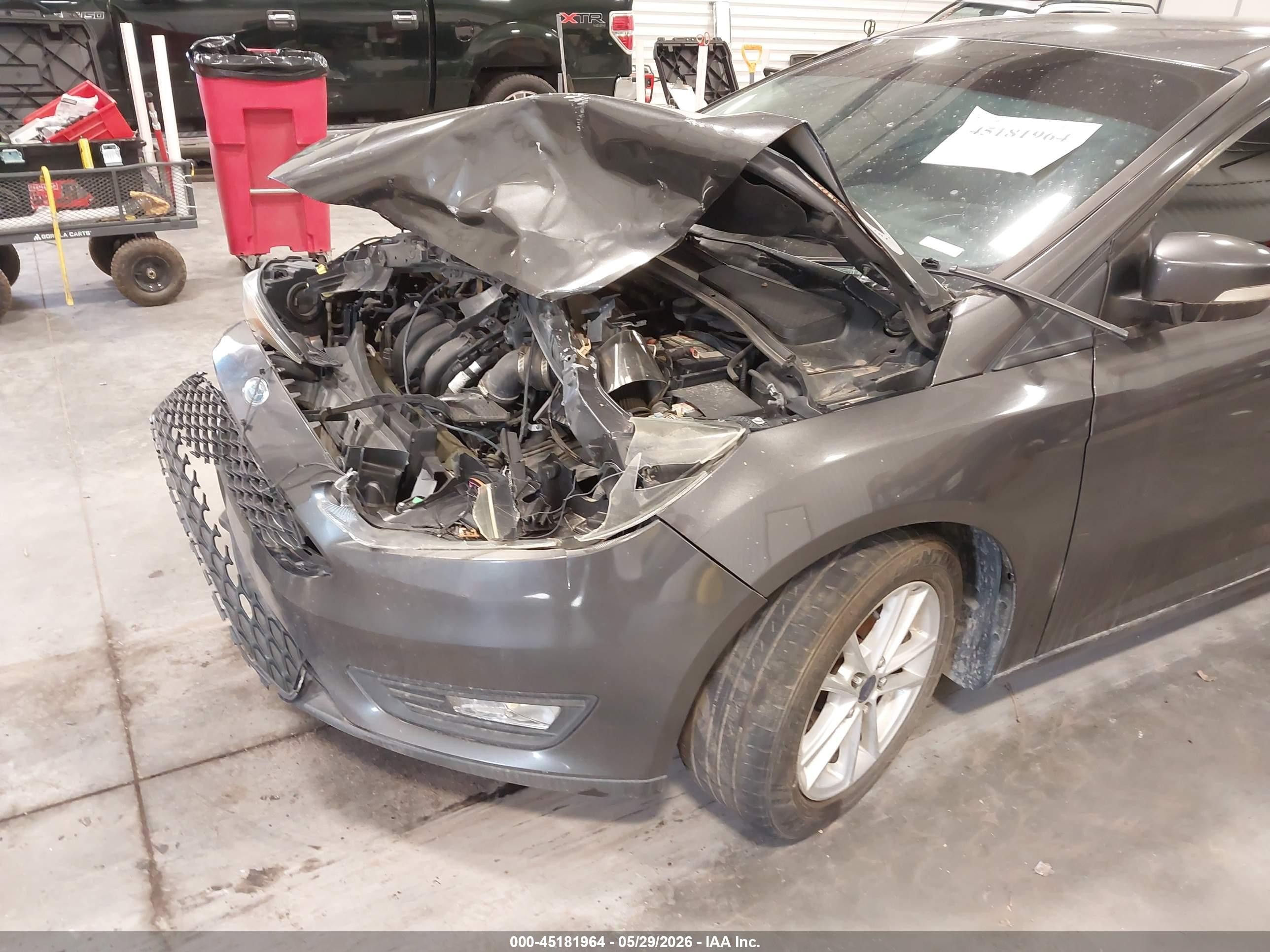 2015 Ford Focus Se Gray vin: 1FADP3F22FL342456