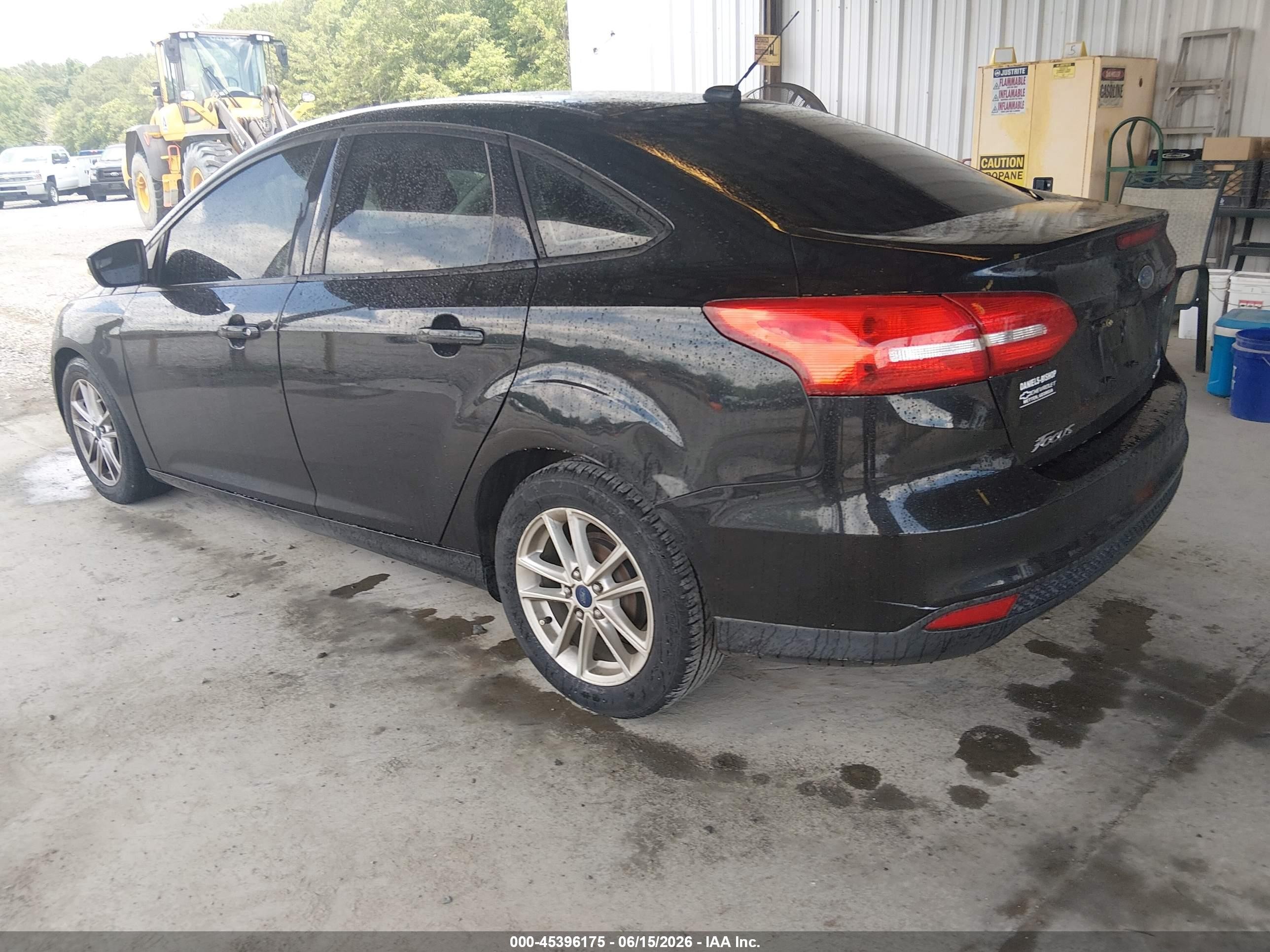 2015 Ford Focus Se Черный vin: 1FADP3F22FL344918
