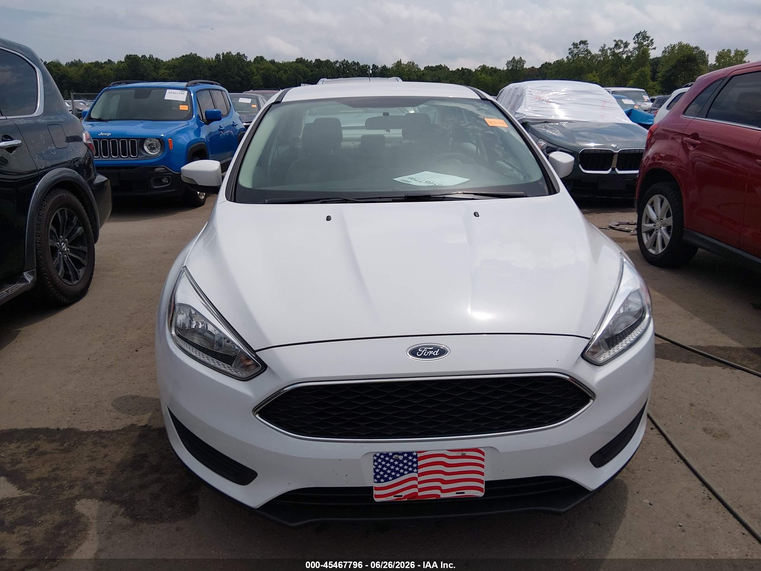 2015 Ford Focus Se White vin: 1FADP3F22FL350007
