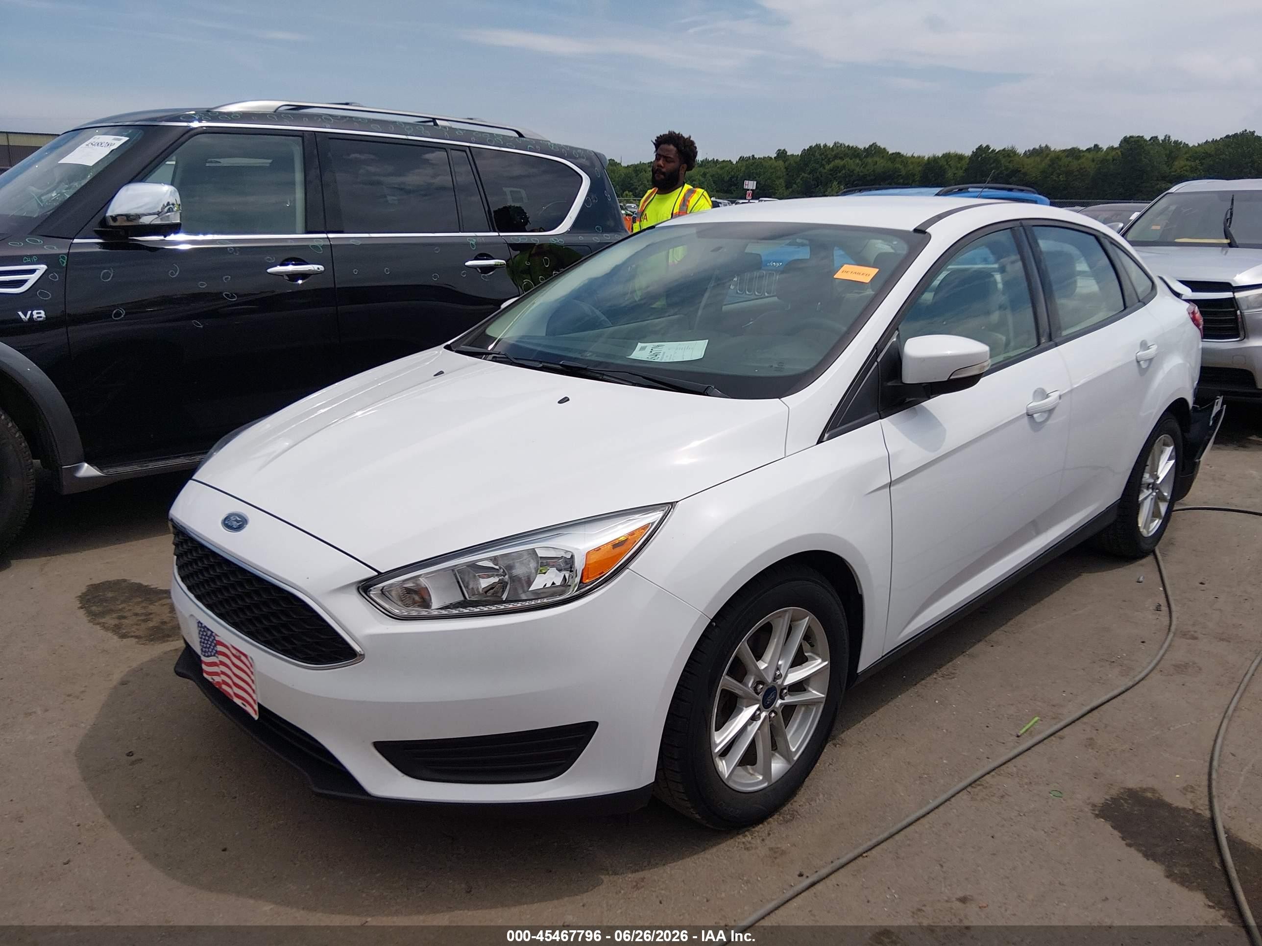 2015 Ford Focus Se White vin: 1FADP3F22FL350007