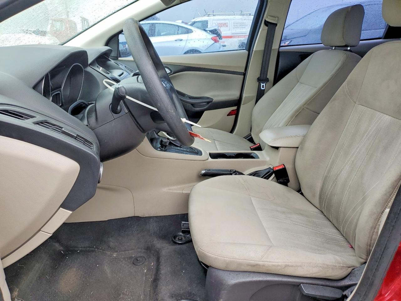 2015 Ford Focus Se Red vin: 1FADP3F22FL360892