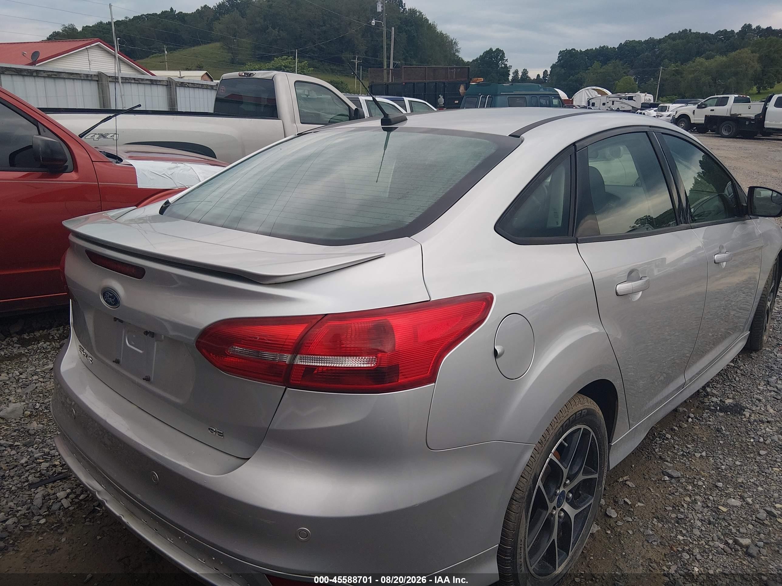 2015 Ford Focus Se Silver vin: 1FADP3F22FL362268