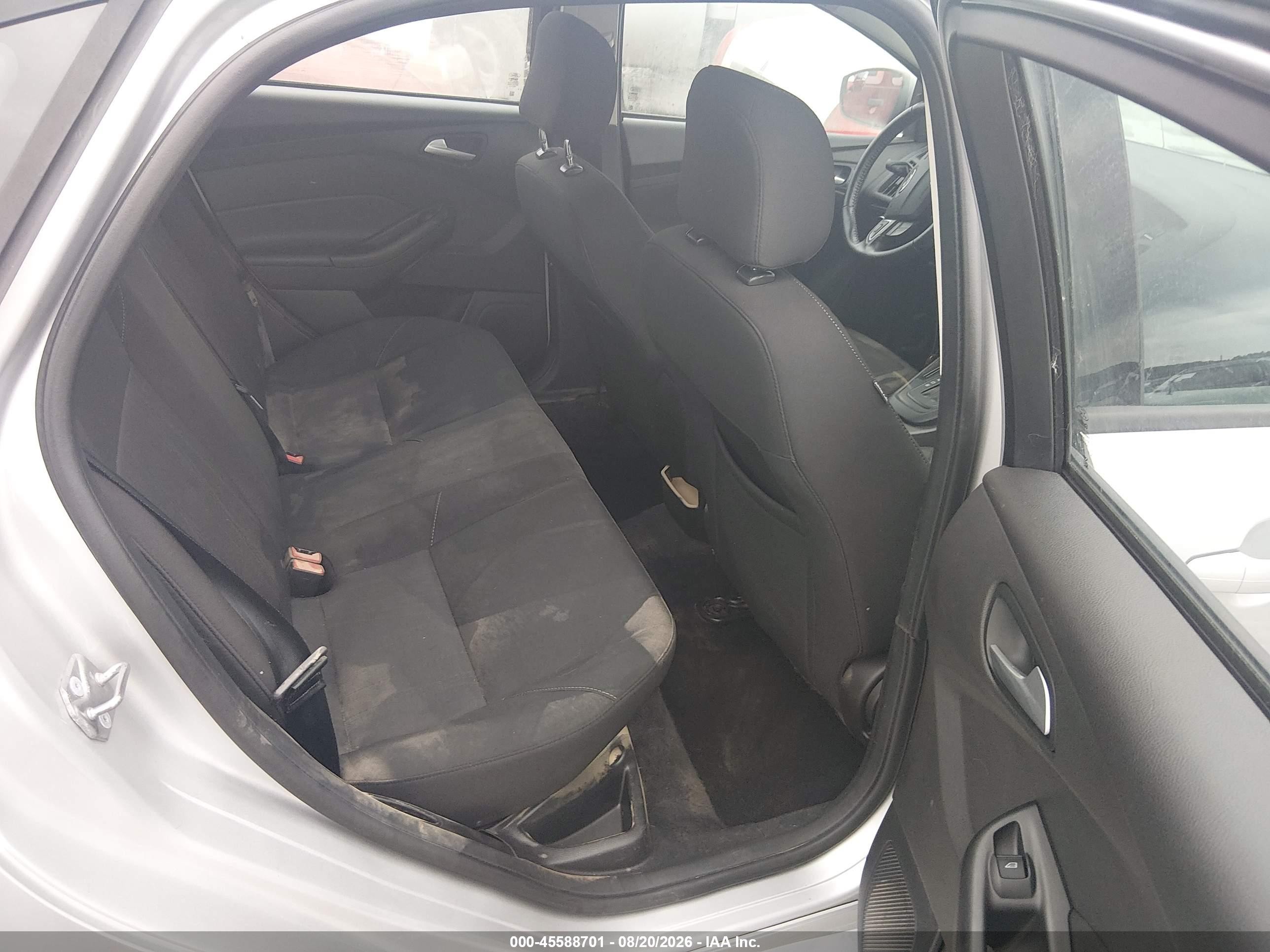 2015 Ford Focus Se Silver vin: 1FADP3F22FL362268