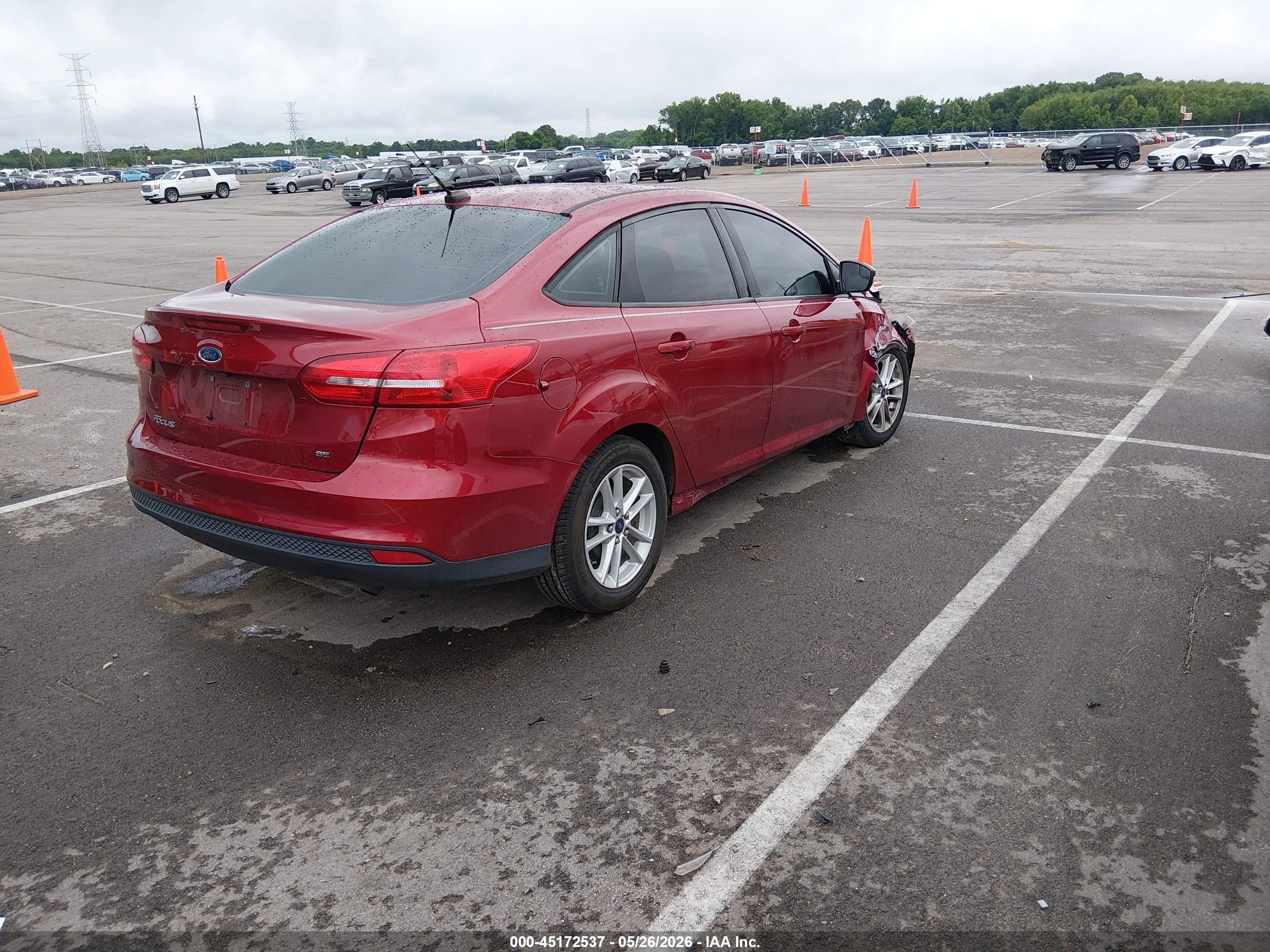 2015 Ford Focus Se Красный vin: 1FADP3F22FL365333