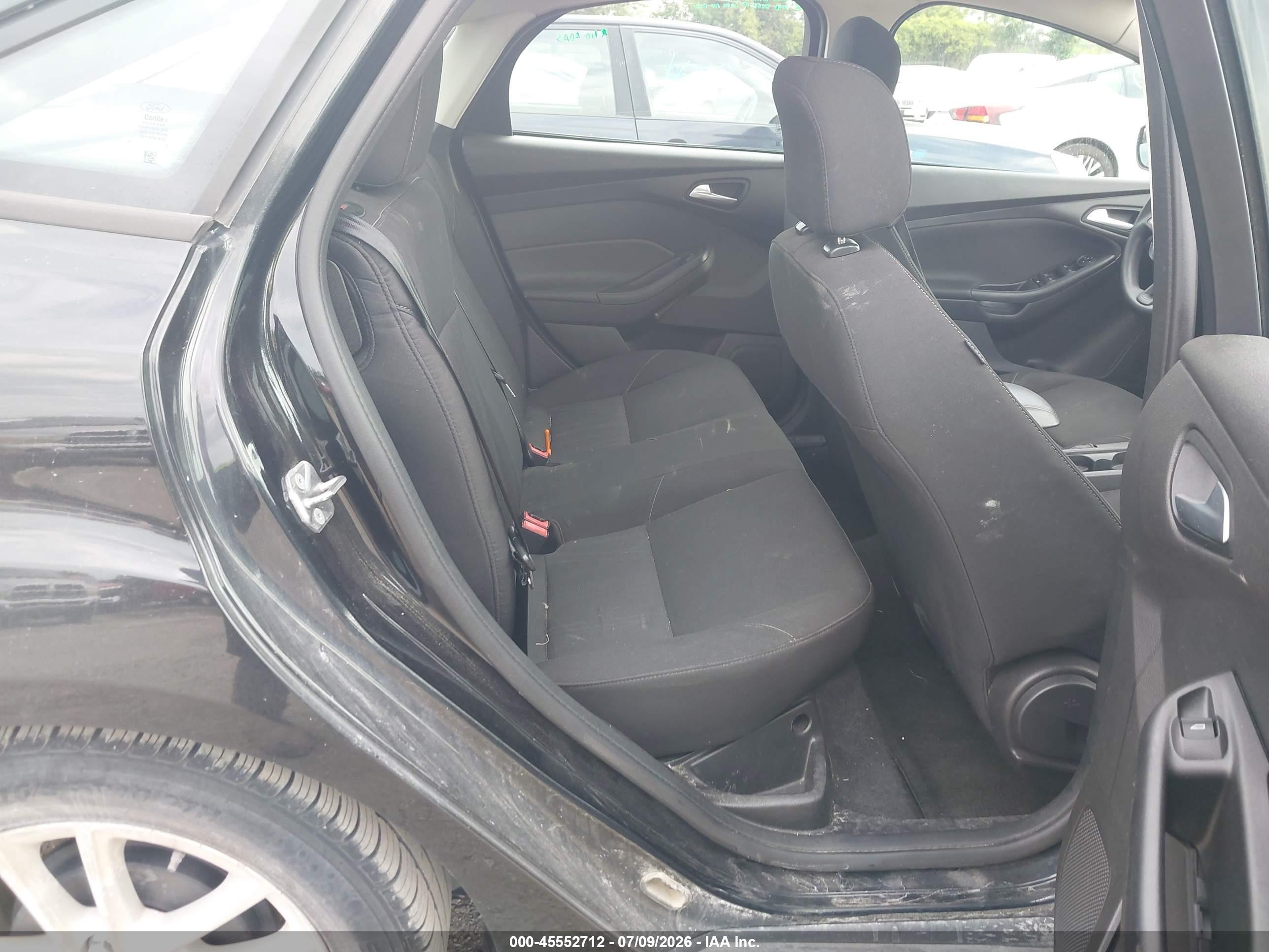 2015 Ford Focus Se Black vin: 1FADP3F22FL368071