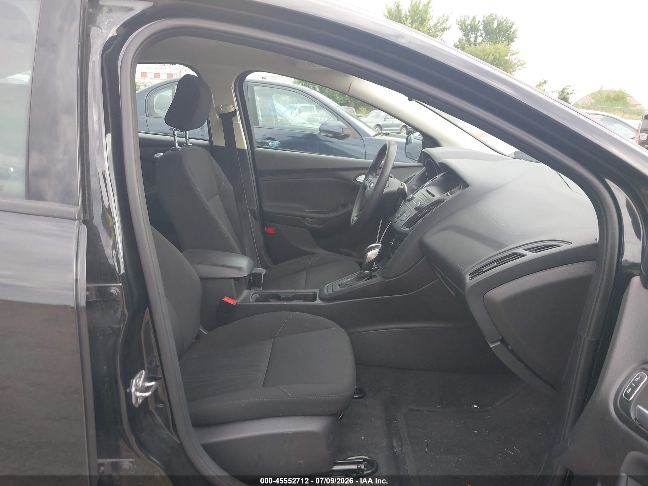 2015 Ford Focus Se Black vin: 1FADP3F22FL368071