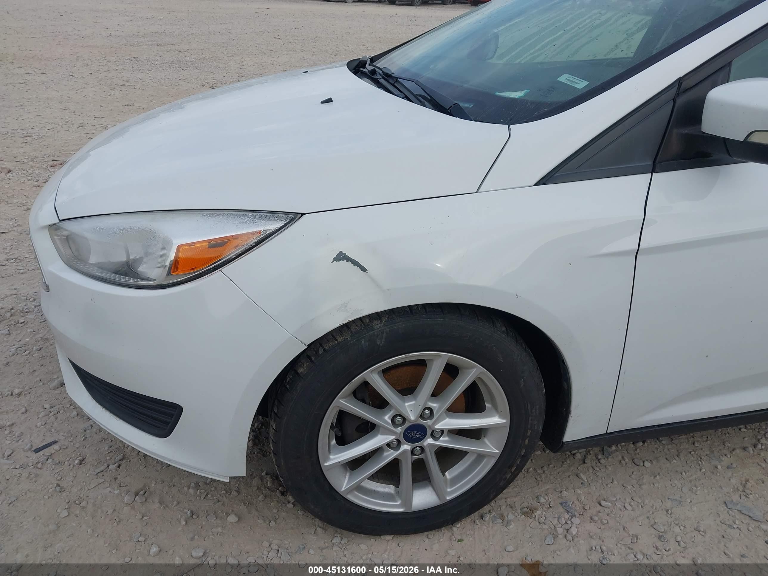 2015 Ford Focus Se White vin: 1FADP3F22FL373836