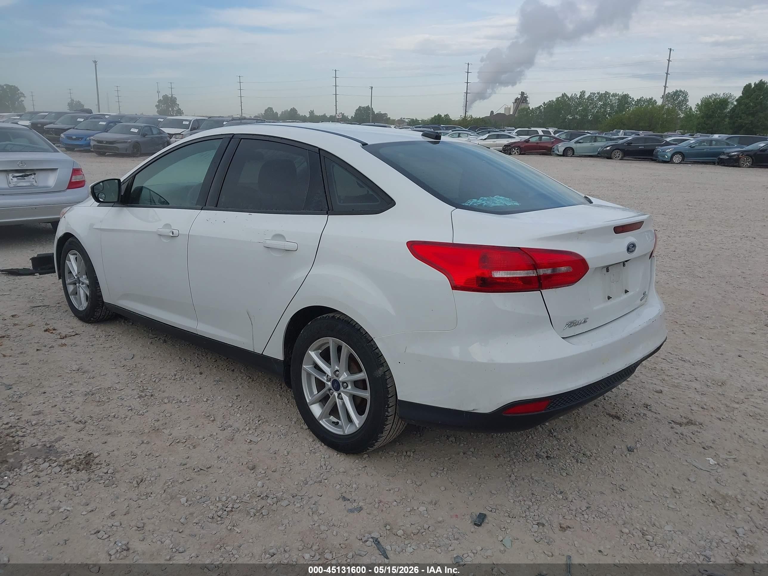 2015 Ford Focus Se White vin: 1FADP3F22FL373836