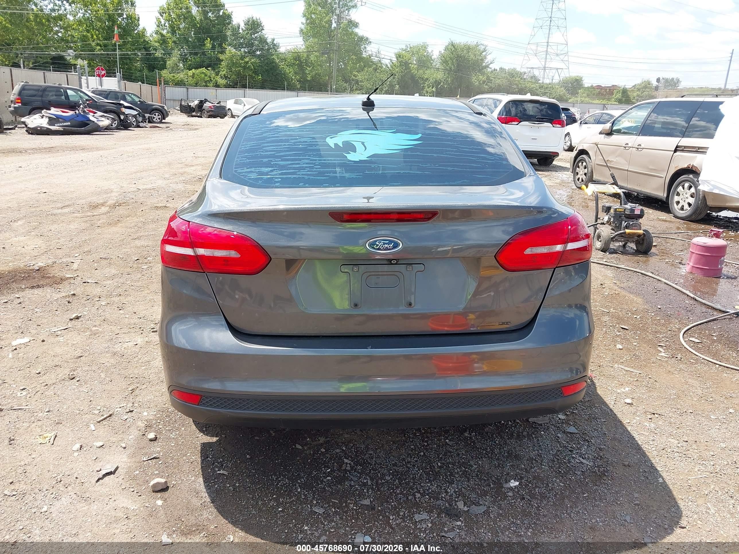 2015 Ford Focus Se Gray vin: 1FADP3F22FL381872