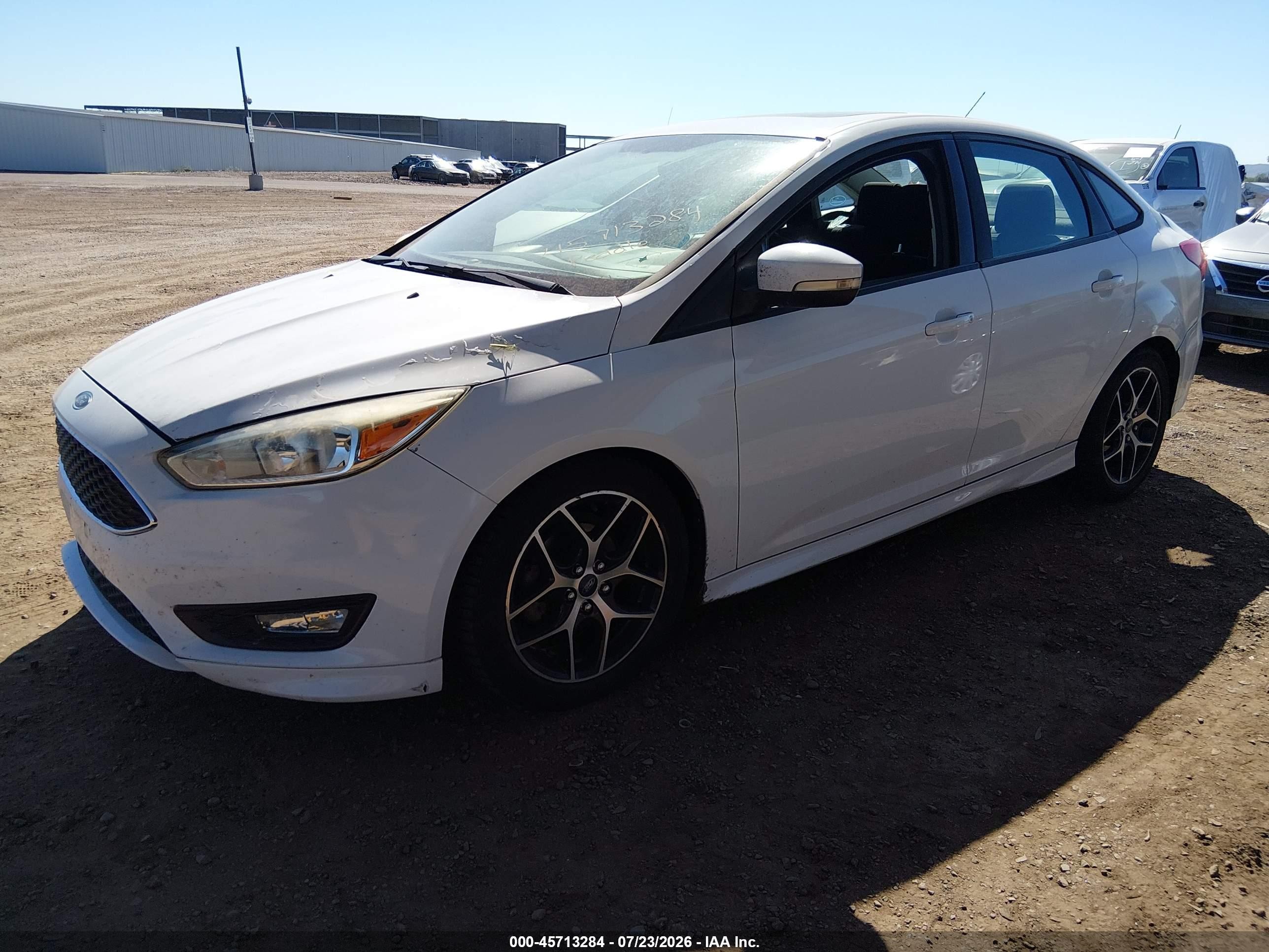 2015 Ford Focus Se White vin: 1FADP3F22FL382603