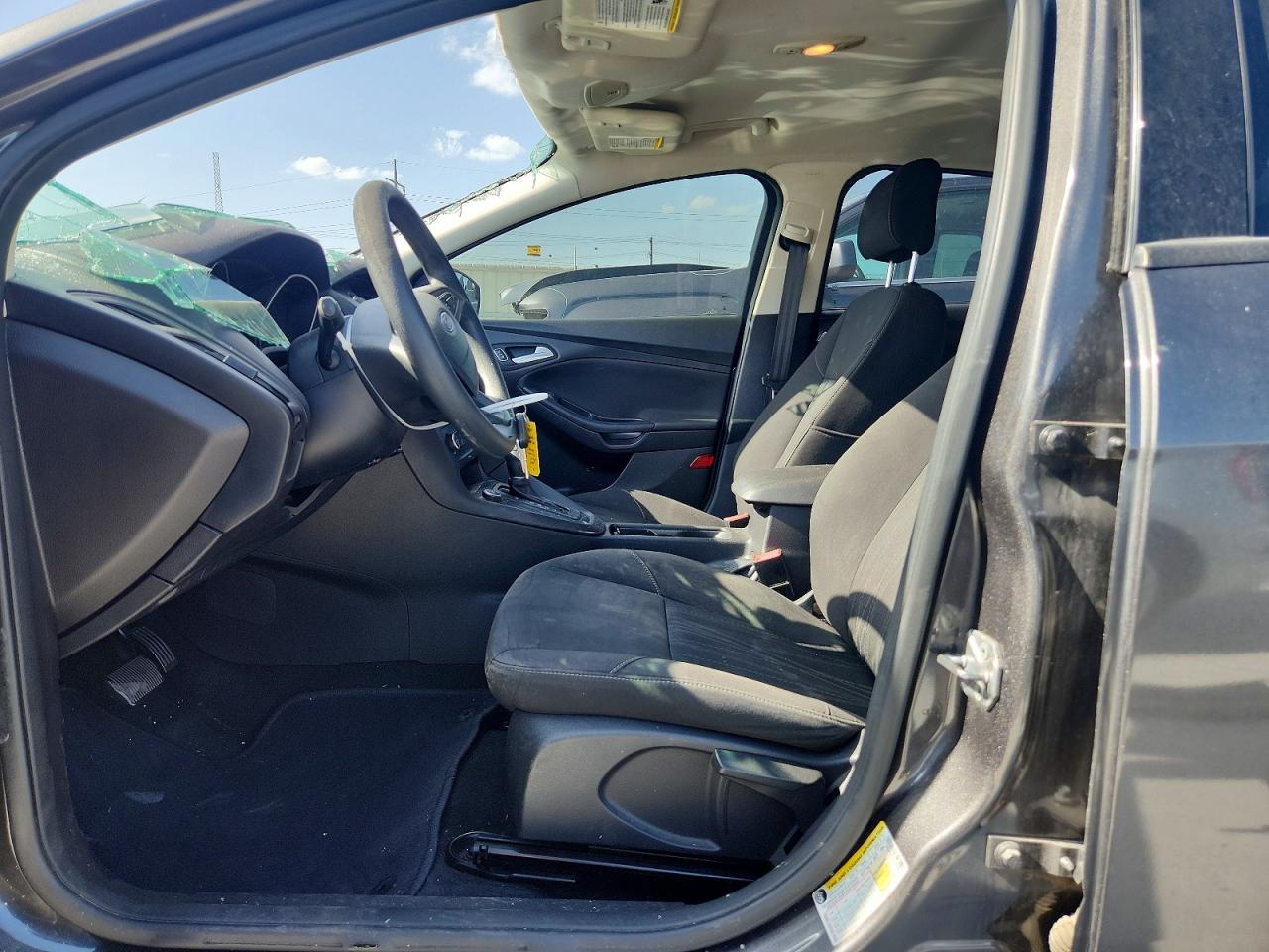 2015 Ford Focus Se Gray vin: 1FADP3F22FL384660