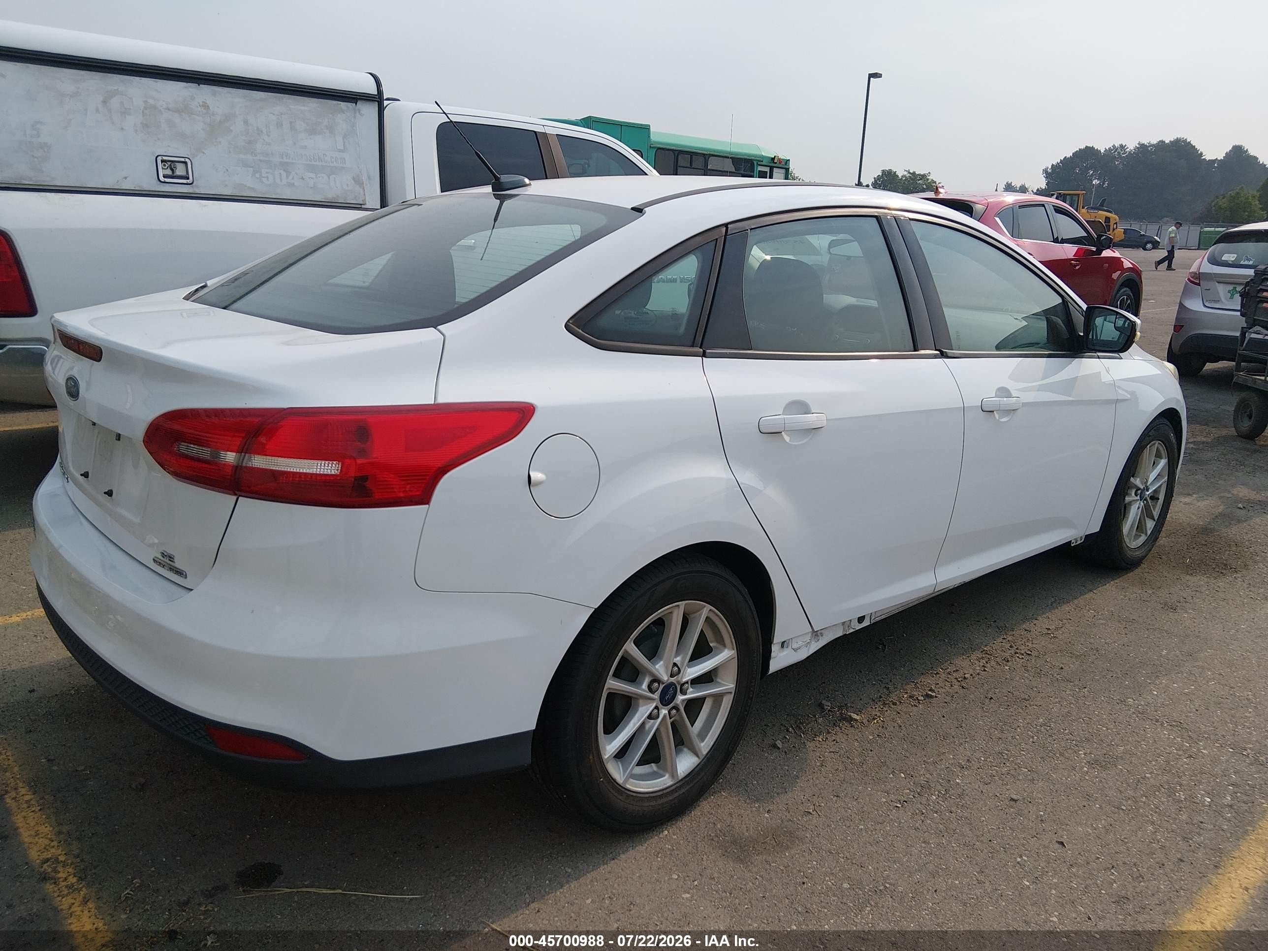 2015 Ford Focus Se White vin: 1FADP3F22FL385436