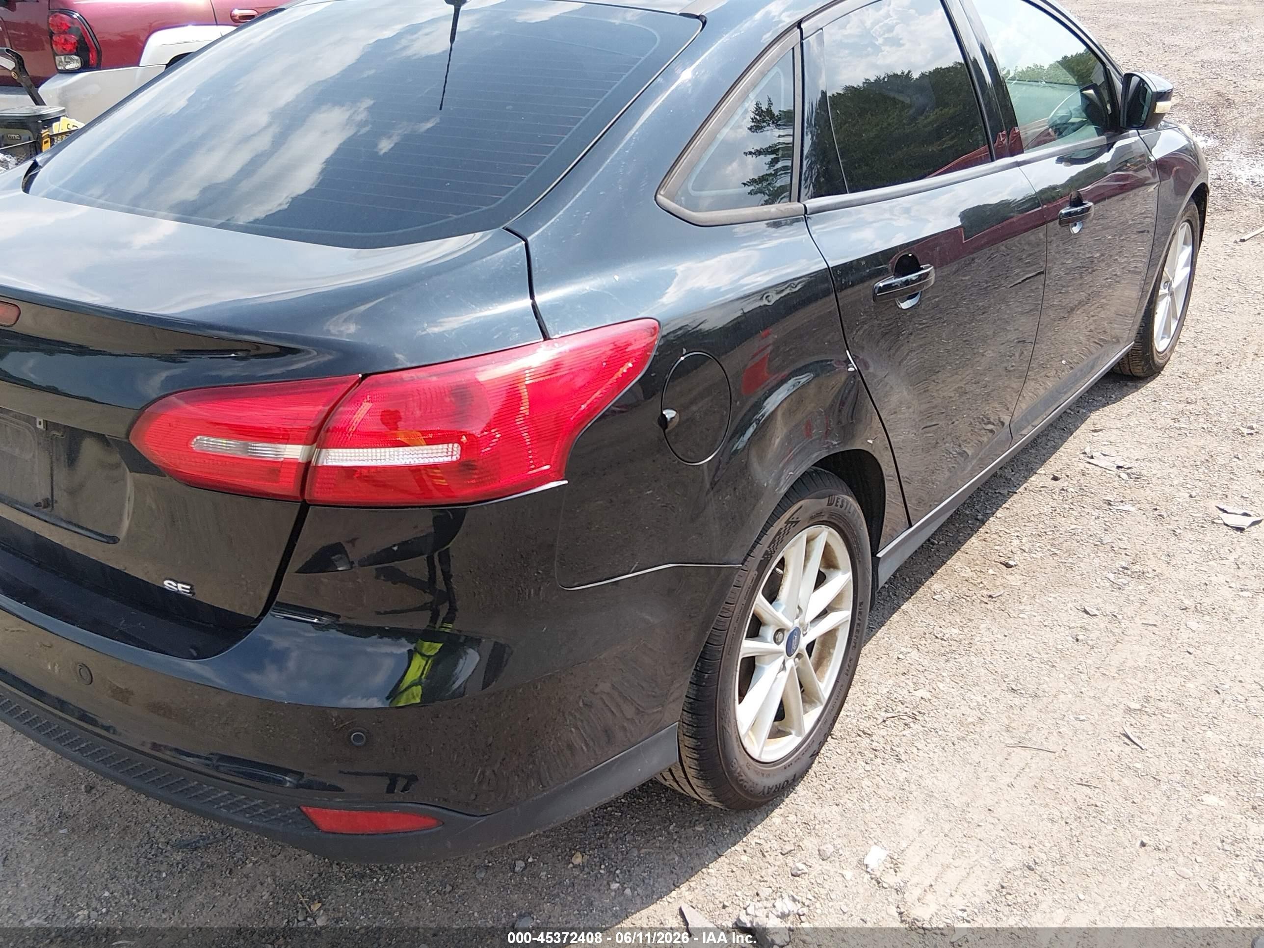 2016 Ford Focus Se Black vin: 1FADP3F22GL317994