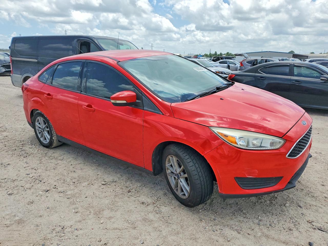 2016 Ford Focus Se Red vin: 1FADP3F22GL391089