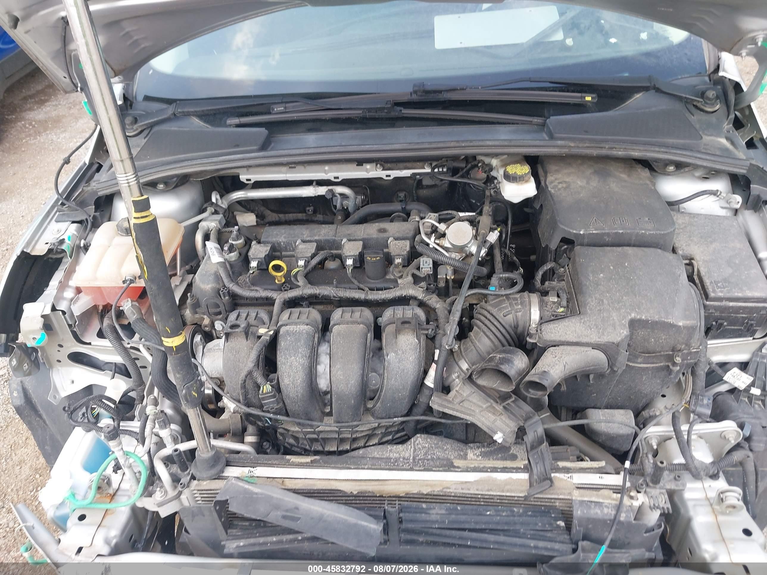 2018 Ford Focus Se Silver vin: 1FADP3F22JL224898