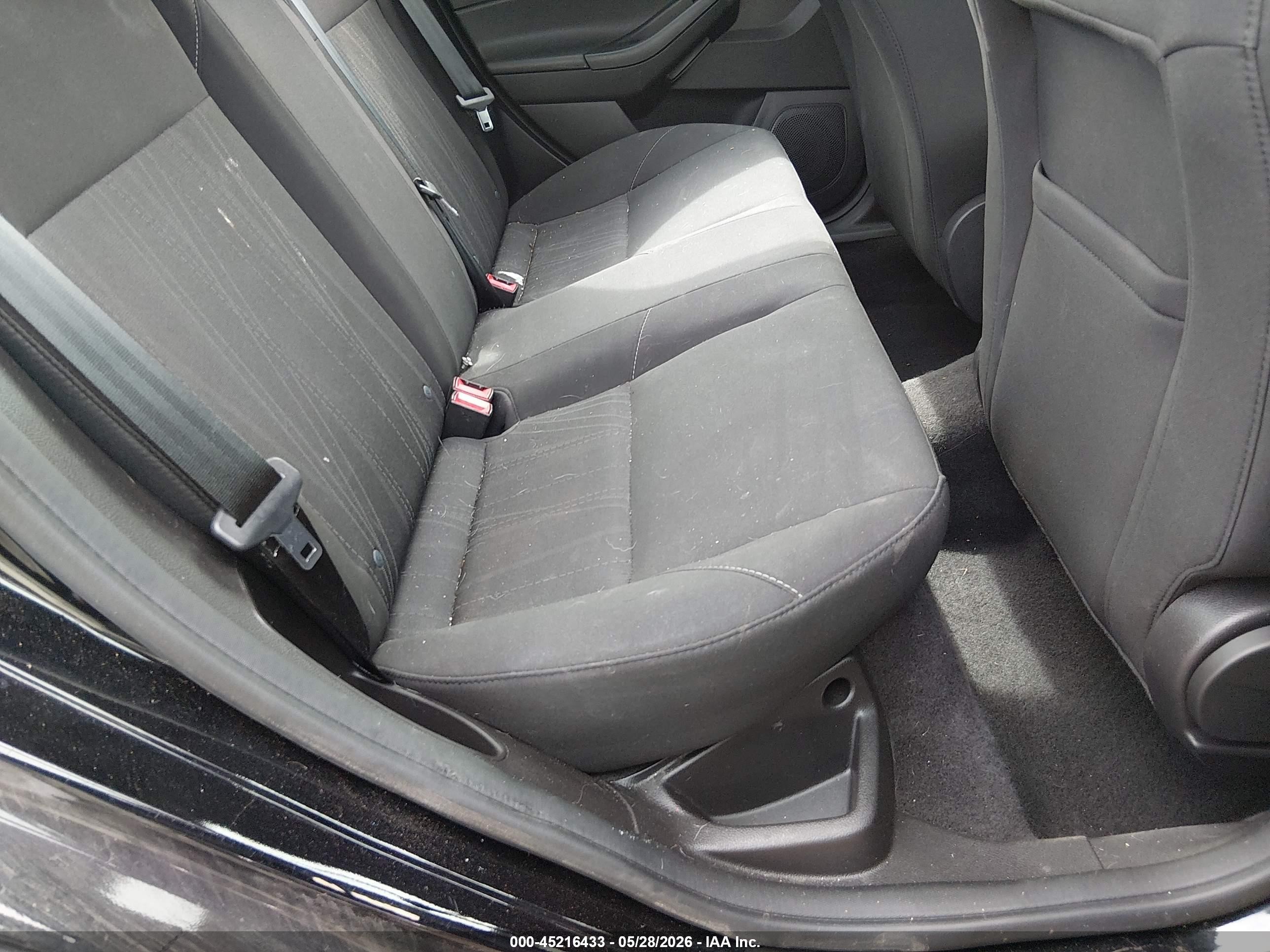 2018 Ford Focus Se Black vin: 1FADP3F22JL327755