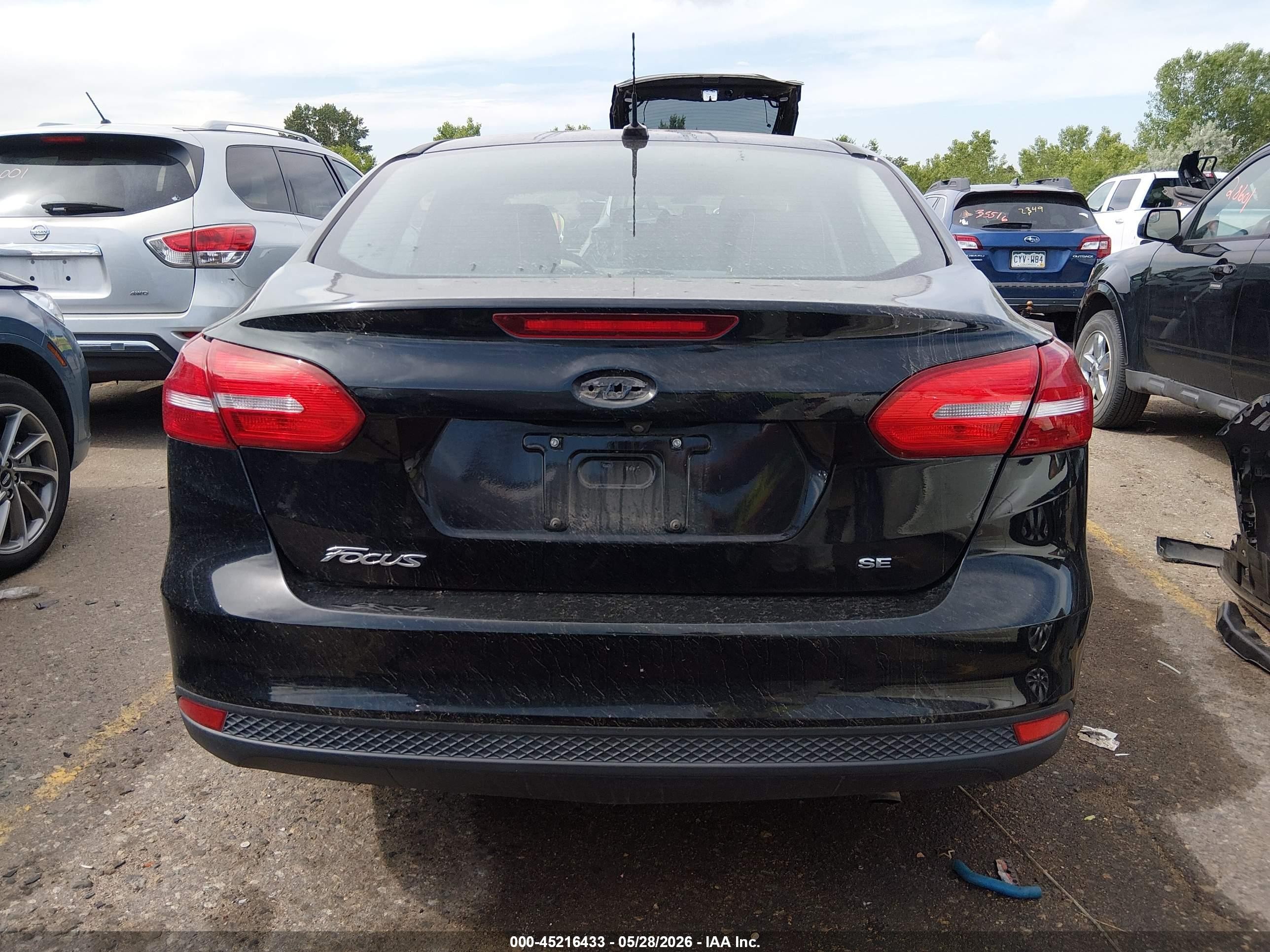 2018 Ford Focus Se Black vin: 1FADP3F22JL327755