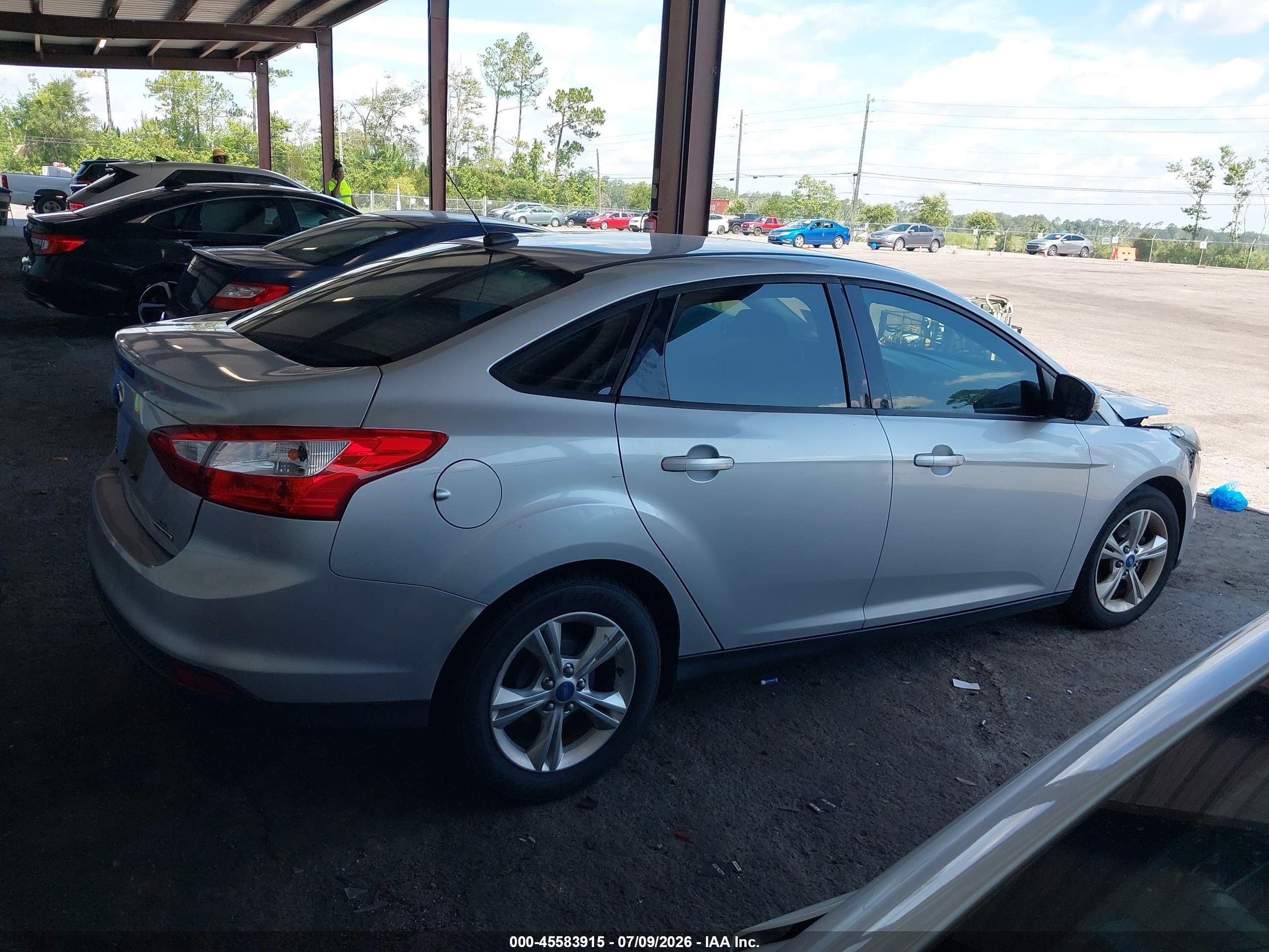 2013 Ford Focus Se Silver vin: 1FADP3F23DL111871