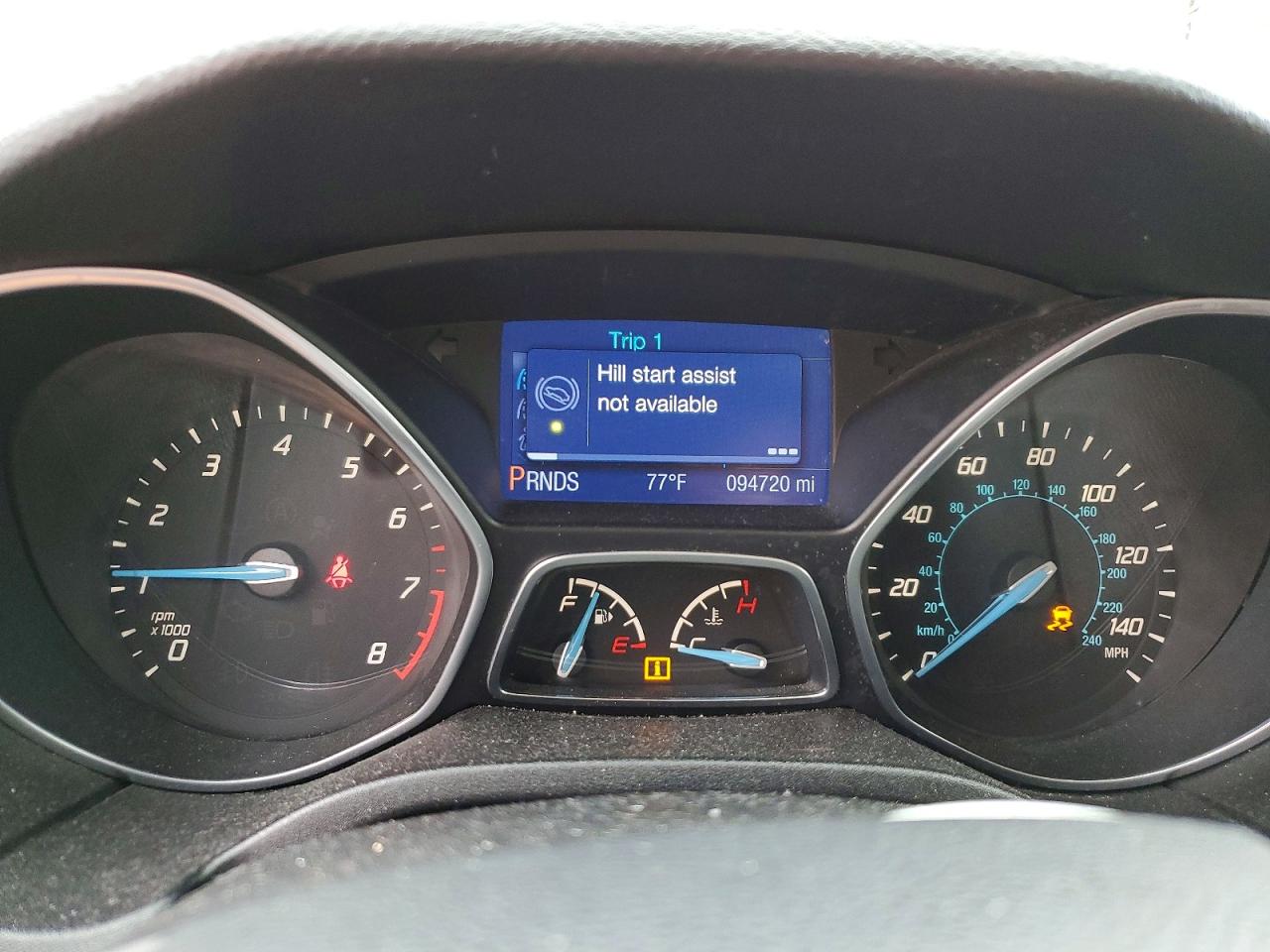 2013 Ford Focus Se Maroon vin: 1FADP3F23DL114088