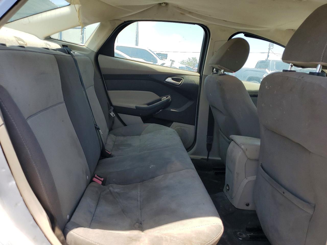 2013 Ford Focus Se Silver vin: 1FADP3F23DL137967