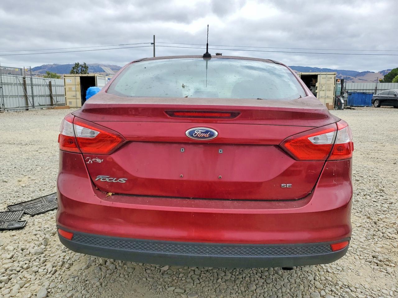 2013 Ford Focus Se Red vin: 1FADP3F23DL186053