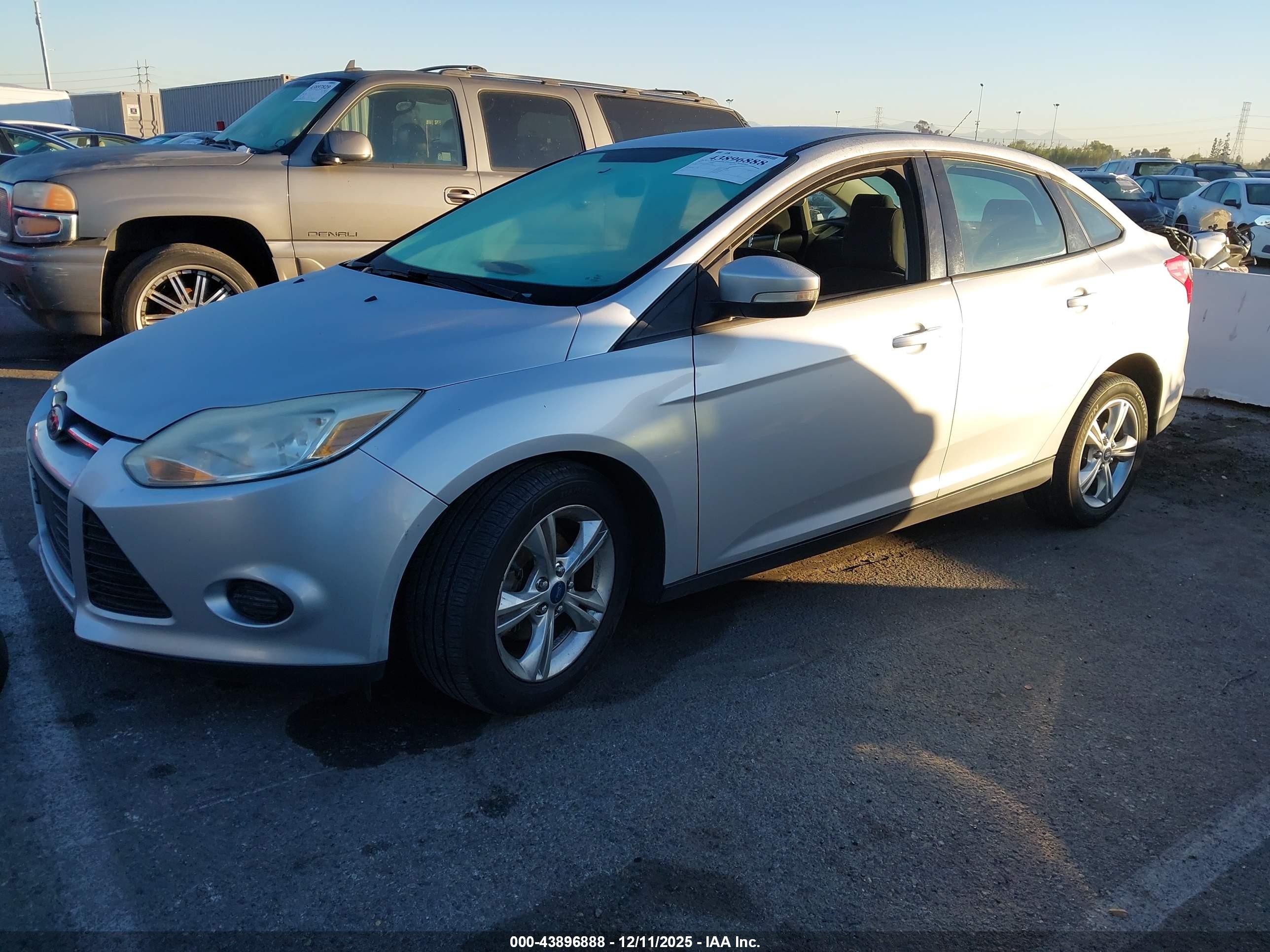 2013 Ford Focus Se Silver vin: 1FADP3F23DL196050