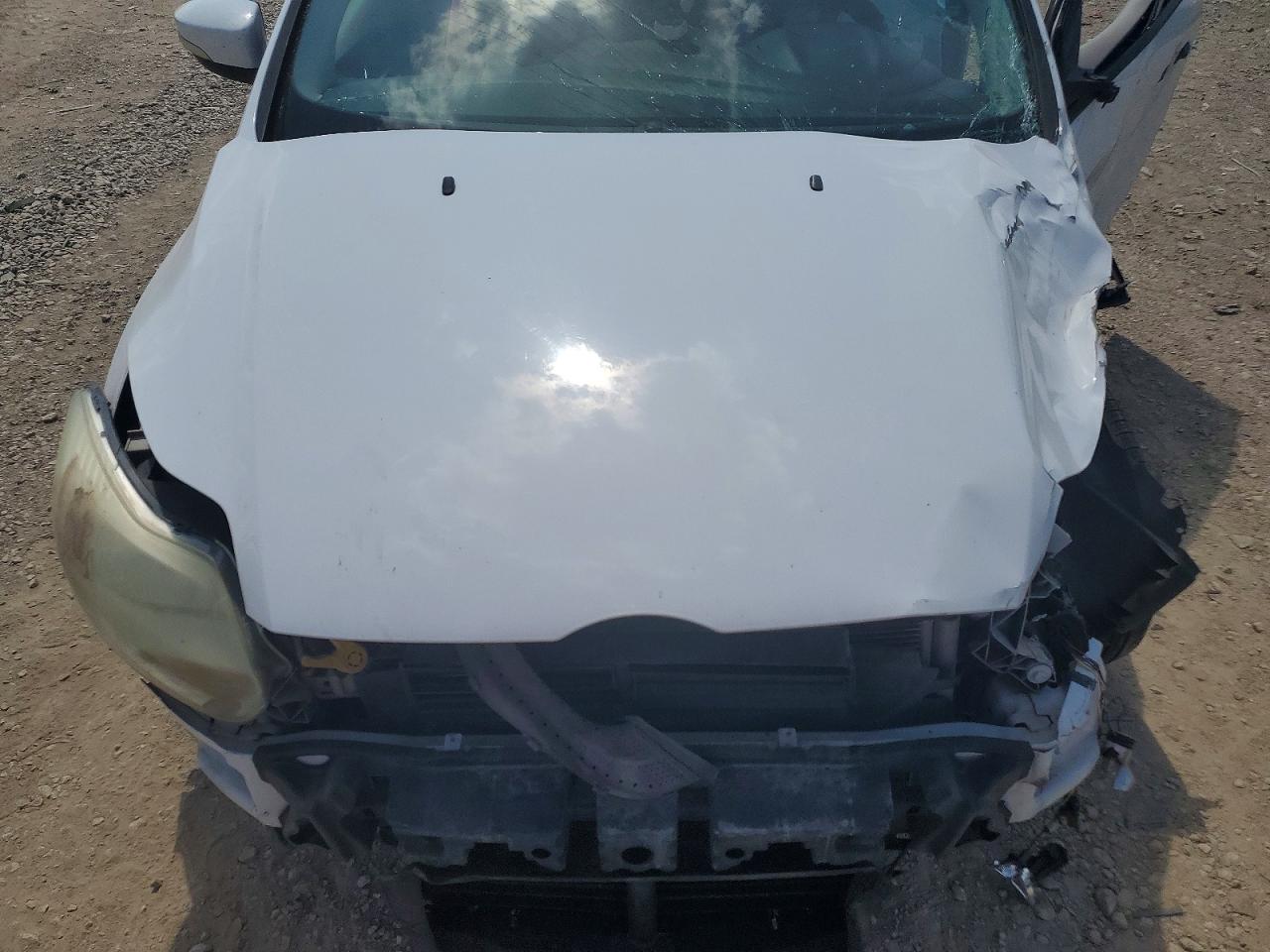 2013 Ford Focus Se Белый vin: 1FADP3F23DL221335