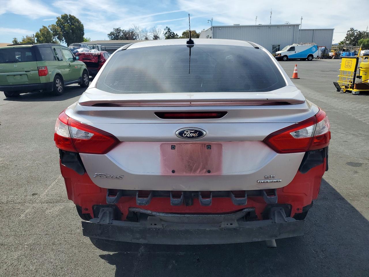 2013 Ford Focus Se Pink vin: 1FADP3F23DL227605