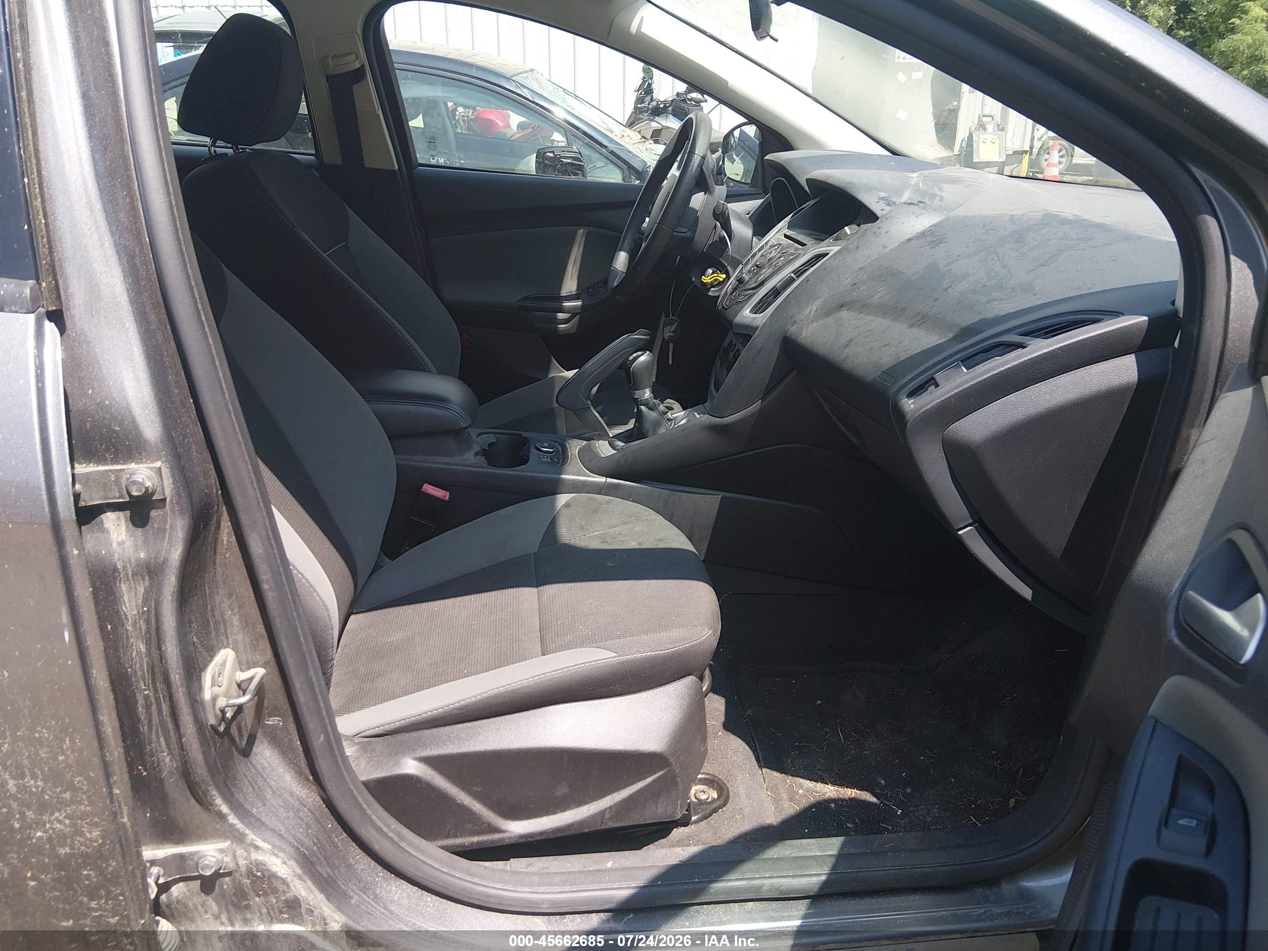 2013 Ford Focus Se Gray vin: 1FADP3F23DL258076