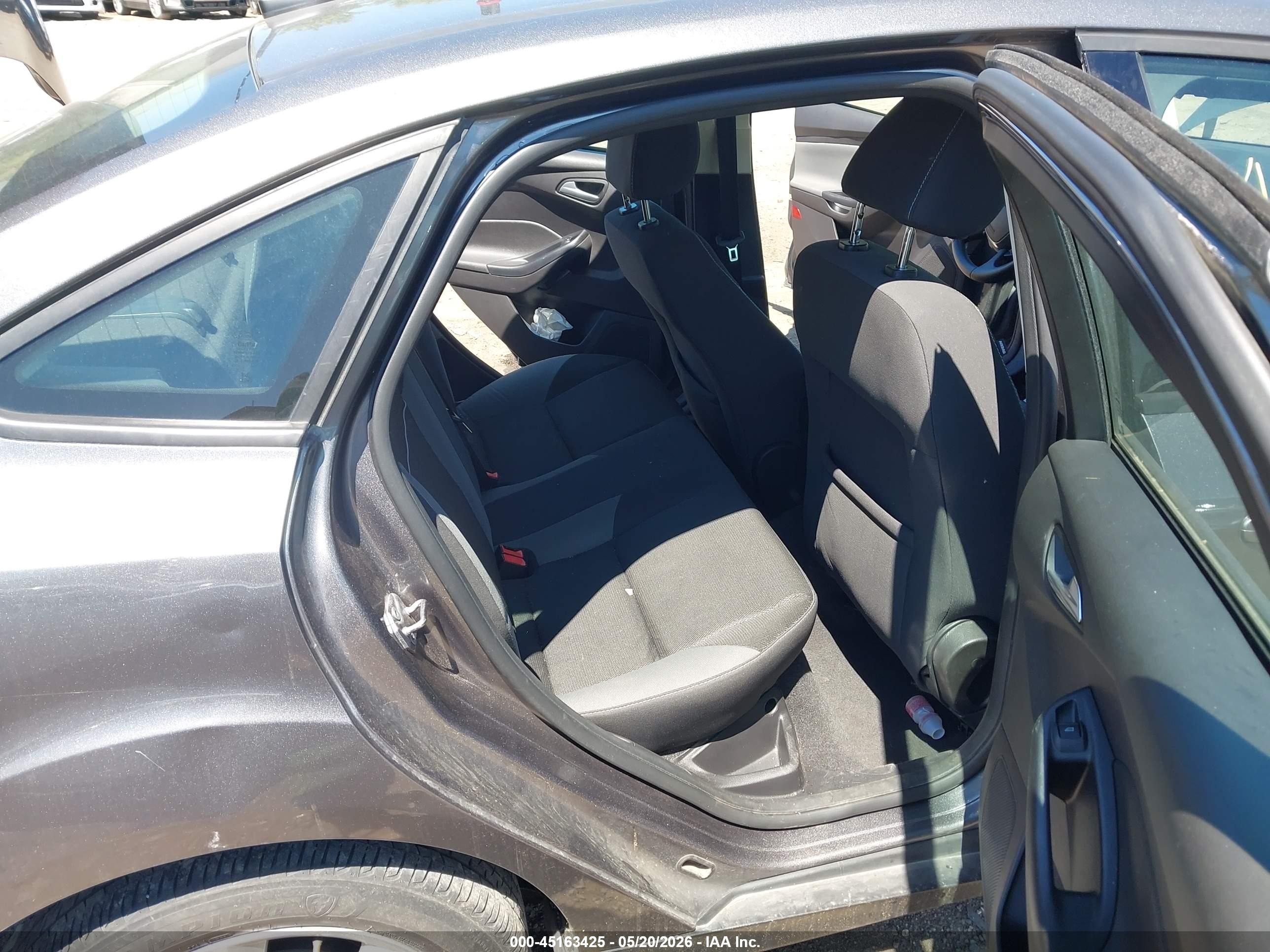 2013 Ford Focus Se Gray vin: 1FADP3F23DL290252