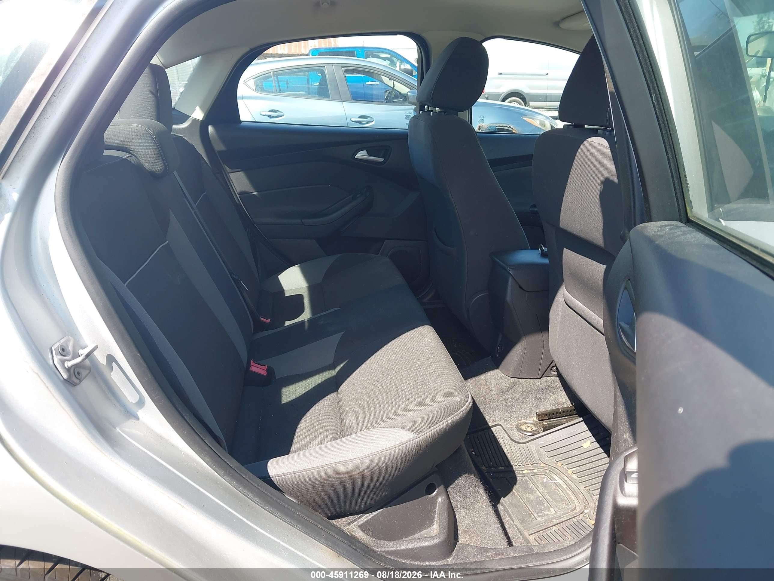 2013 Ford Focus Se Silver vin: 1FADP3F23DL330202