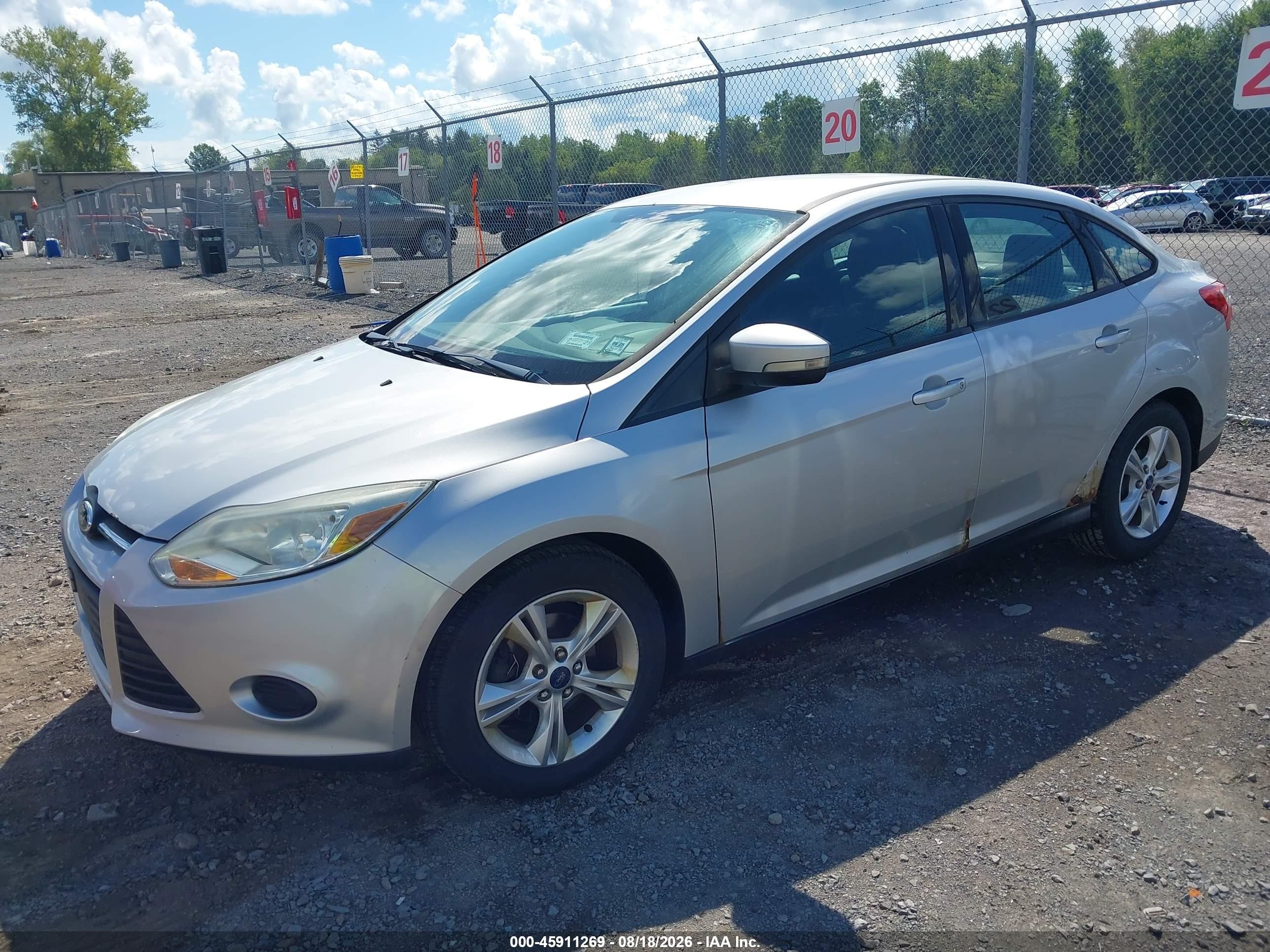 2013 Ford Focus Se Silver vin: 1FADP3F23DL330202